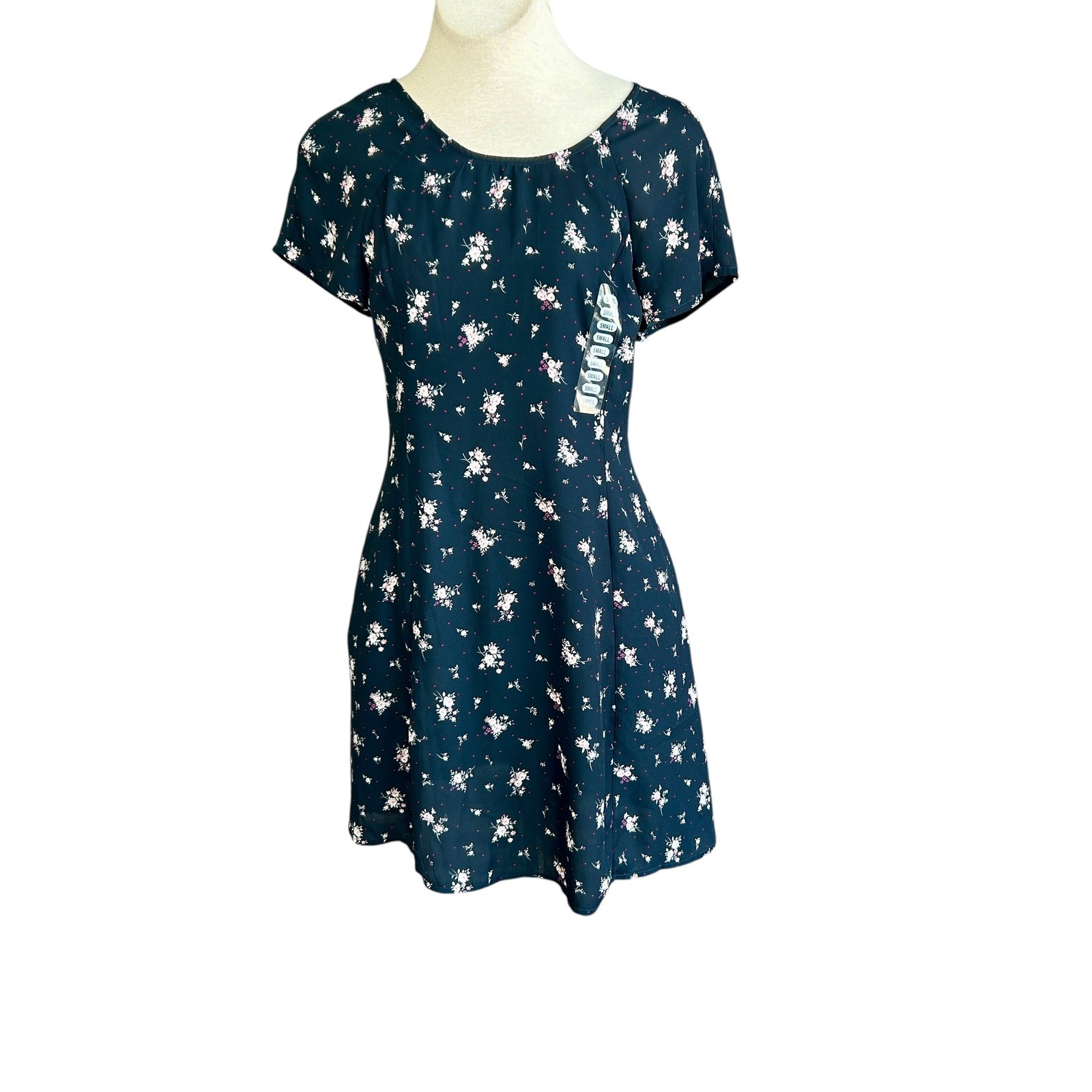 Bobeau Skater Dress Corset Tie Back Floral Short Sleeves Size Small NWT $78