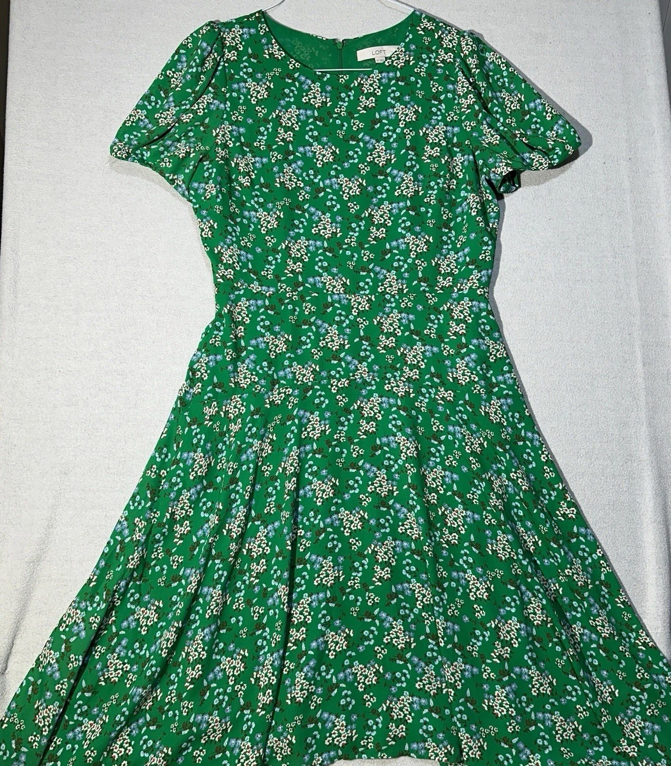 LOFT Women’s Green Floral Puff Short Sleeve Chiffon Fit & Flare Midi Dress 10