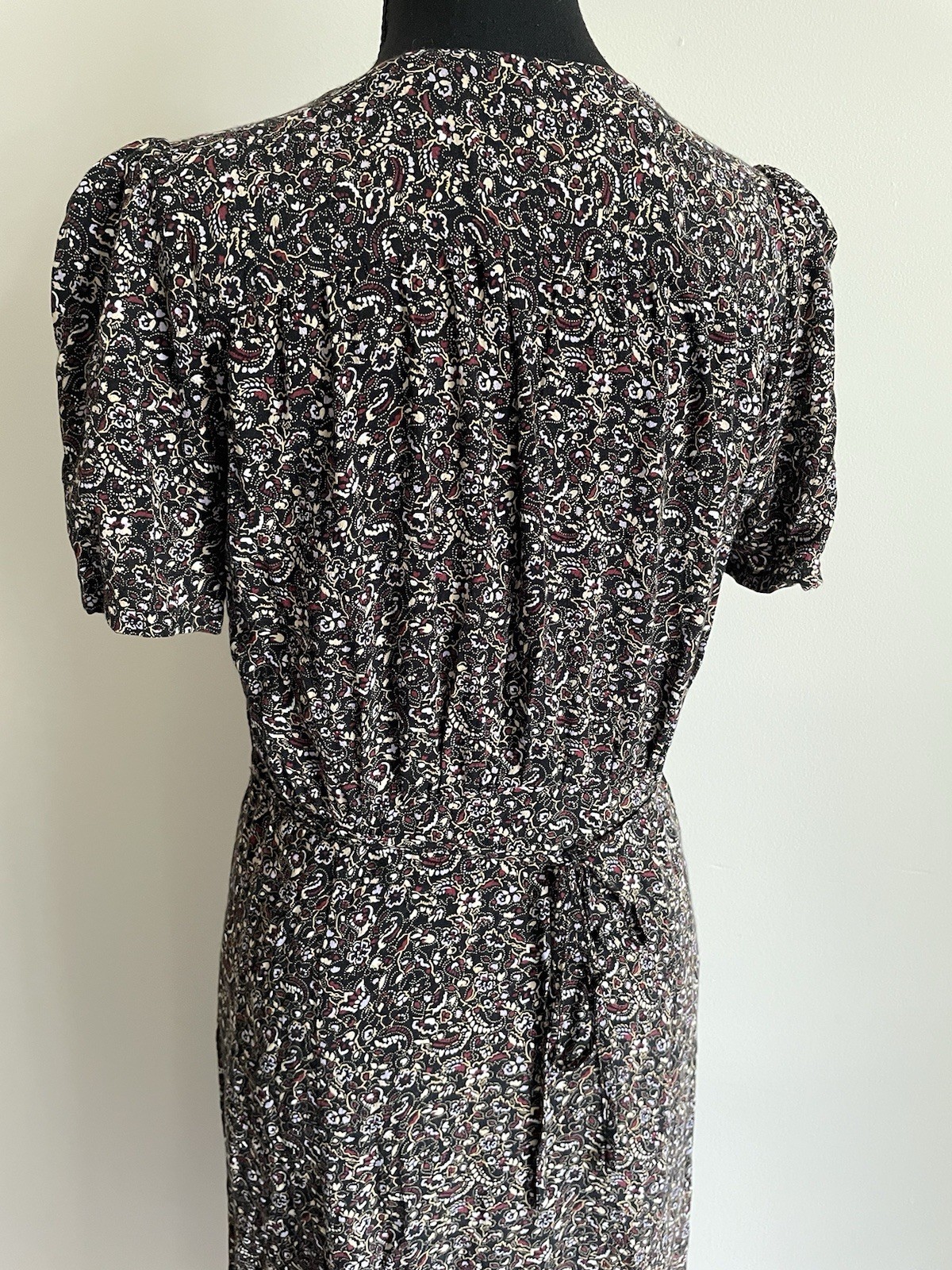 Levi’s Women’s Sz M Sarina Short Sleeve 90s Midi Dress Paisley Grunge Witchy