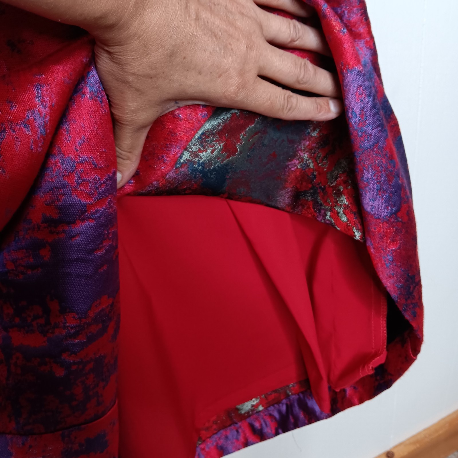 Tuckernuck Baldwin Midi Dress L Red Purple Jacquard Wedding Guest Office Chic