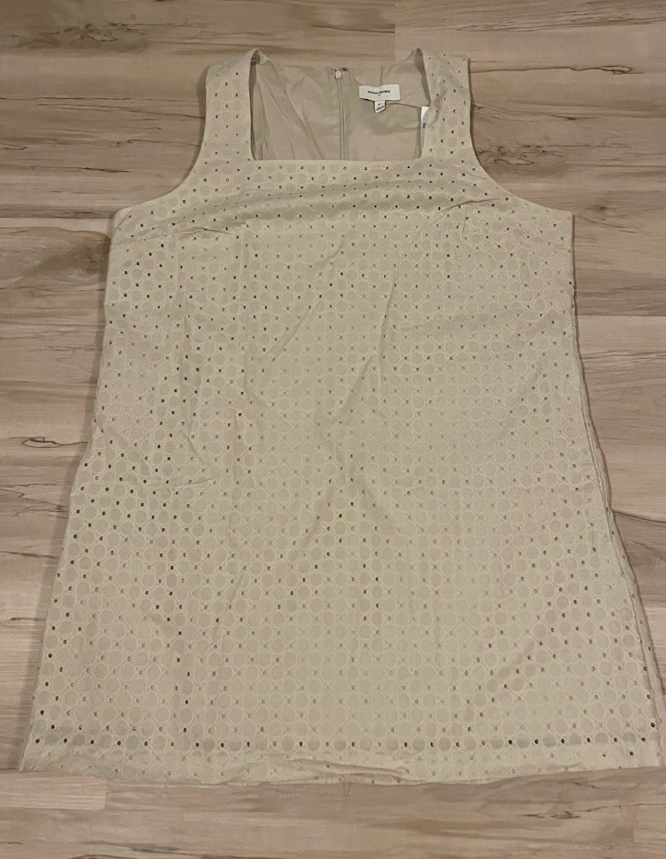 Banana Republic Eyelet Mini Shift Dress Size XL Cream Sleeveless Lined $130