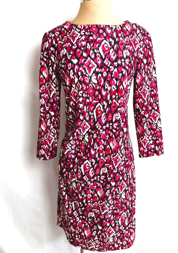 JUDE CONNALLY Size L Red Black Abstract Print Ruched UPF Jude Cloth Dress L