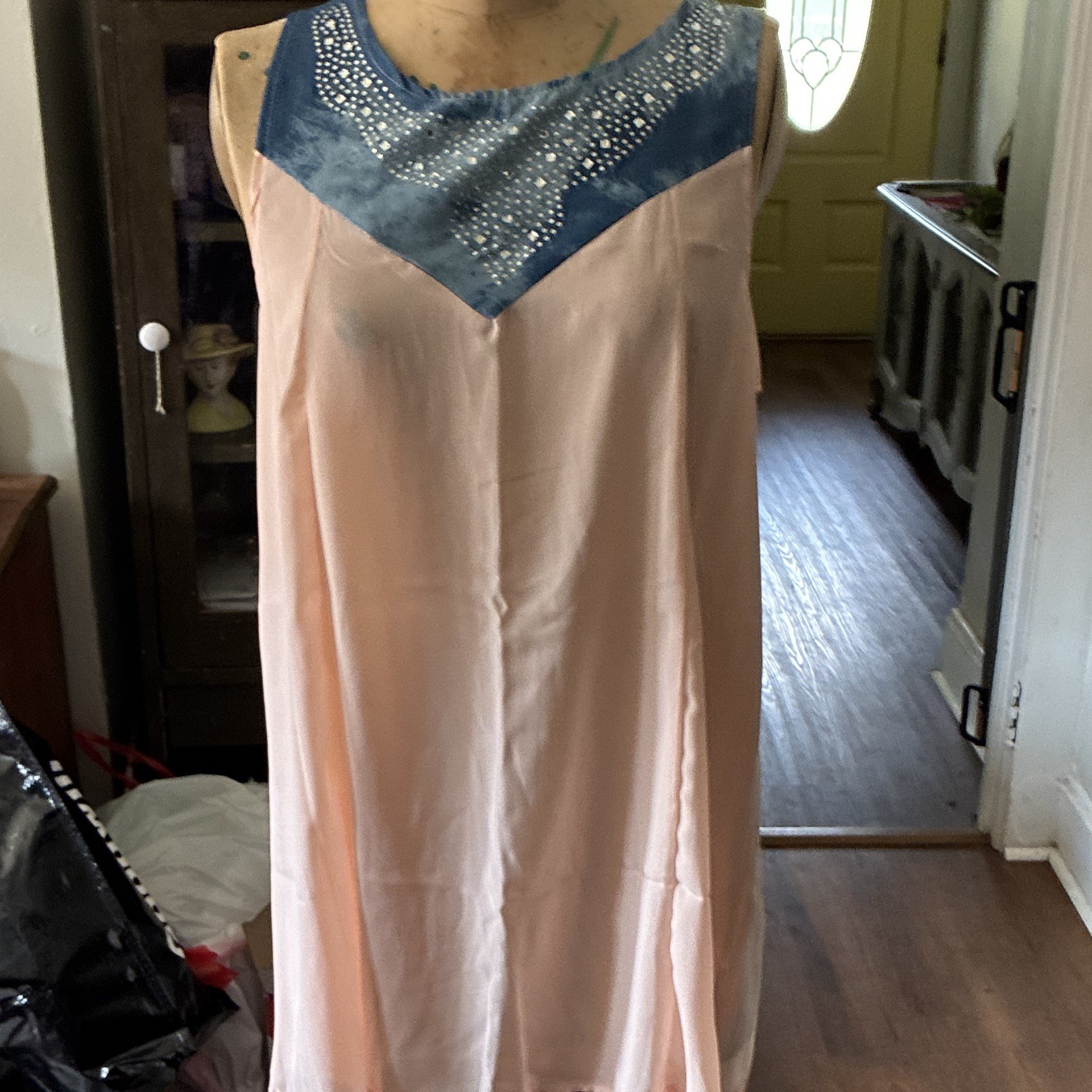 Women’s M/L Pink/Blue Fit & Flare Knee night gown started with flair