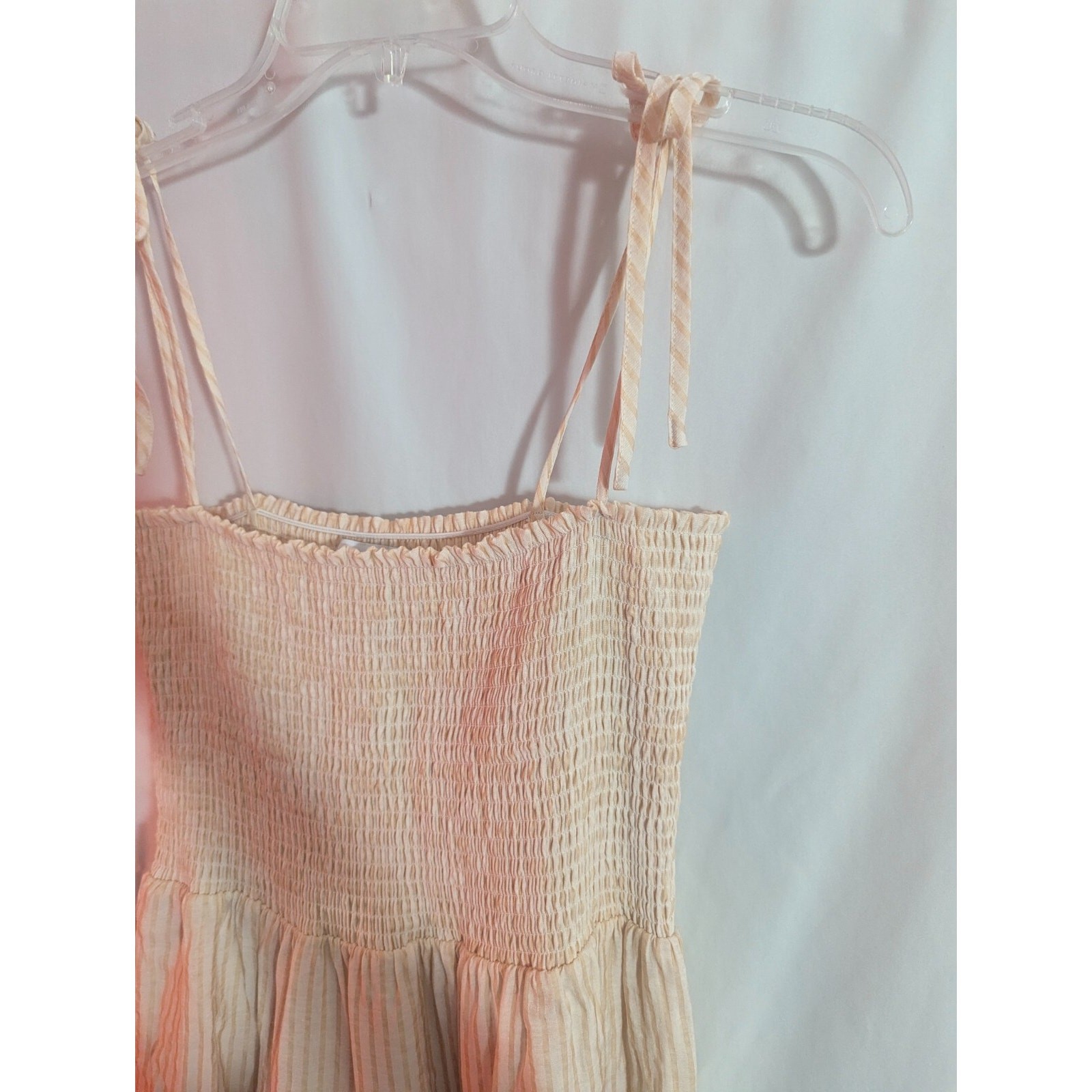 Gianni Bini Cream Peach Stripe Mini Smocked Tiered Sundress Small J2 Coquette