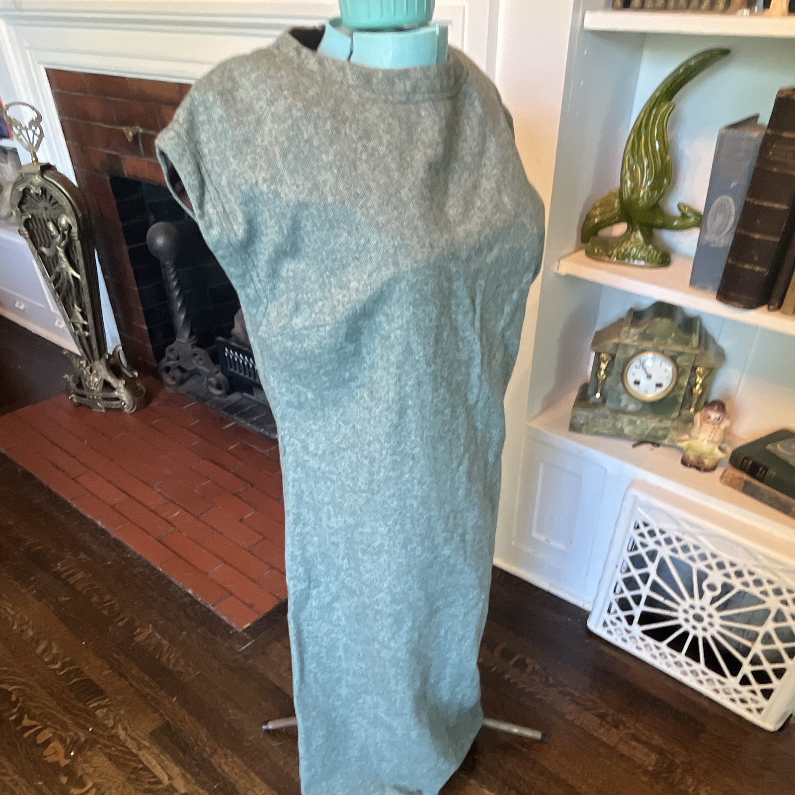Vintage 60s Women’s Green Woven Maxi Dress Round Neck cap Sleeve Regular 10