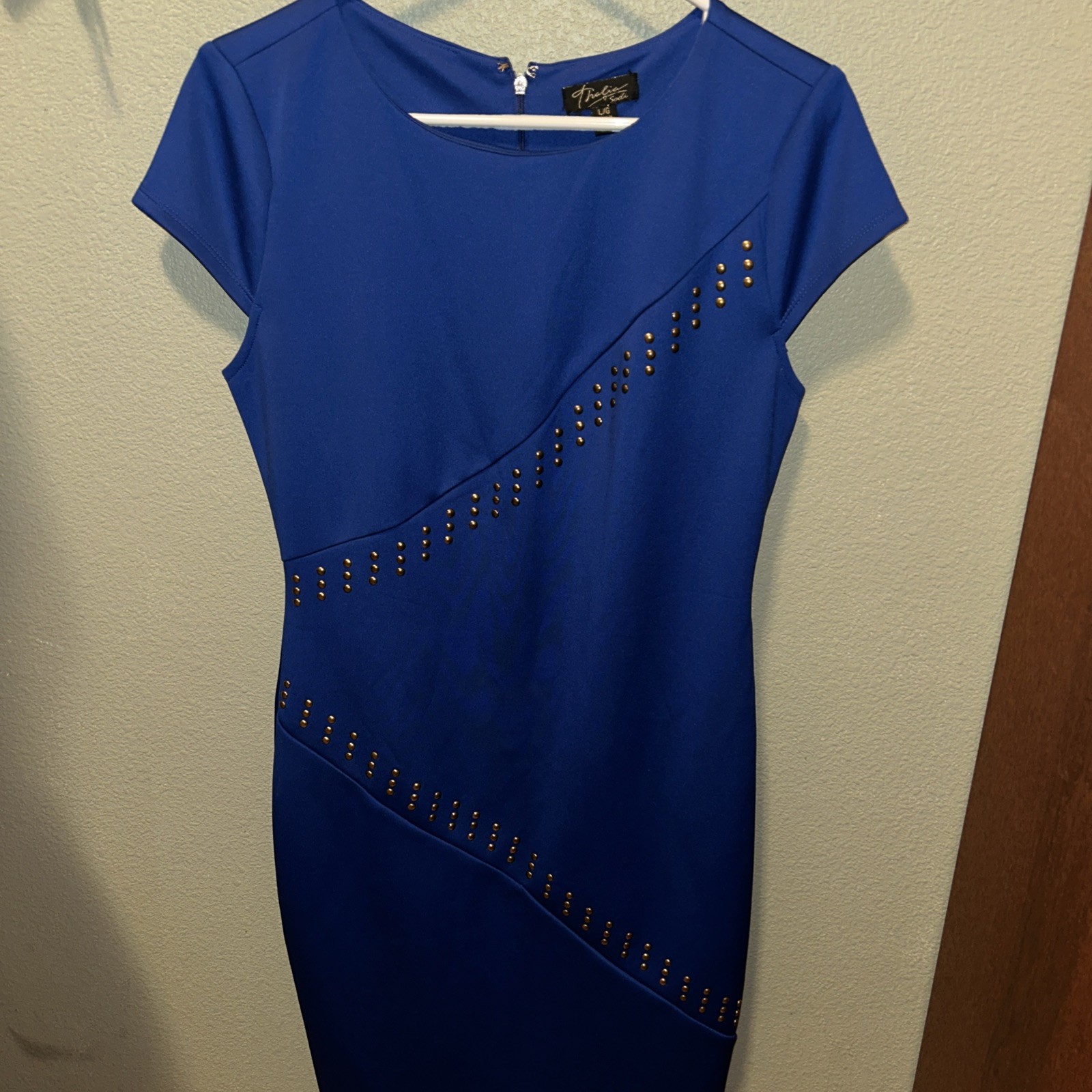 Thalia Sodi Women Dress L Blue Gold polyester Blend cup sleeve Slim Fit Sheath