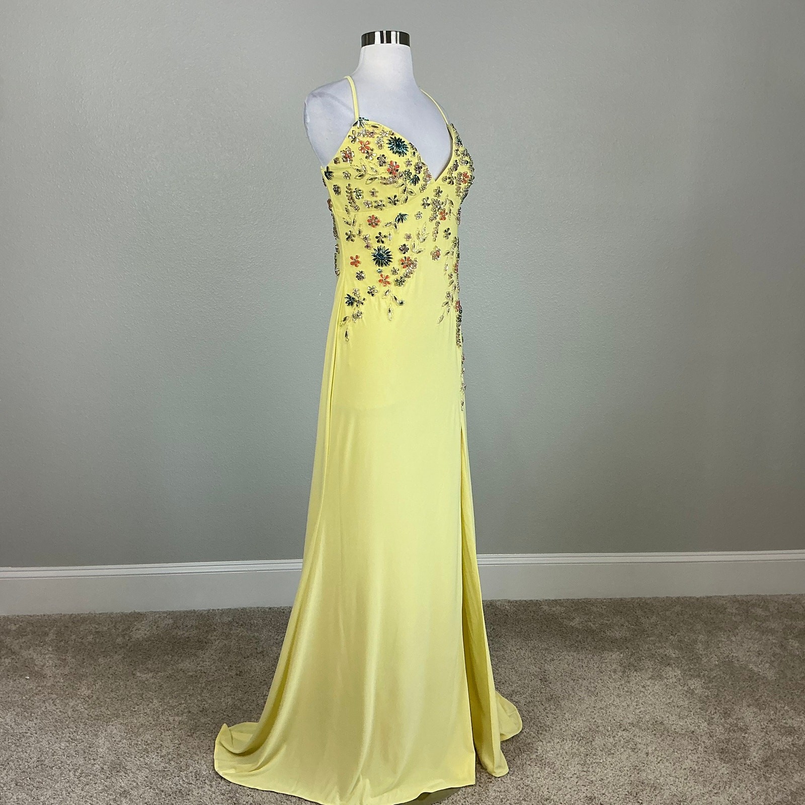 Mac Duggal 42006 Yellow Evening Gown Backless Floral Beaded A-Line Dress Size 10