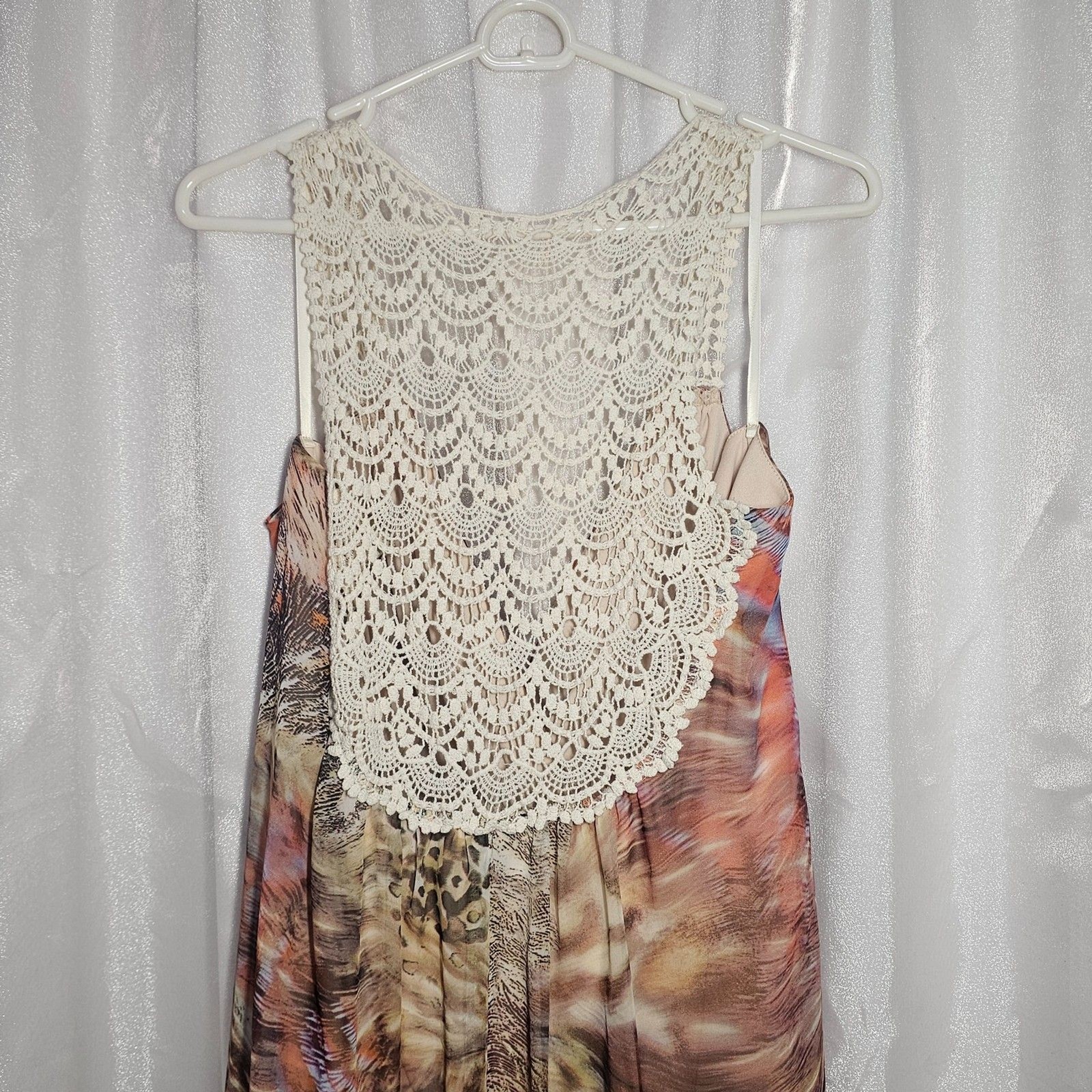 Torrid Crochet Lace Back Boho Maxi Dress Size 1 NWOT Mixed Print Sleeveless