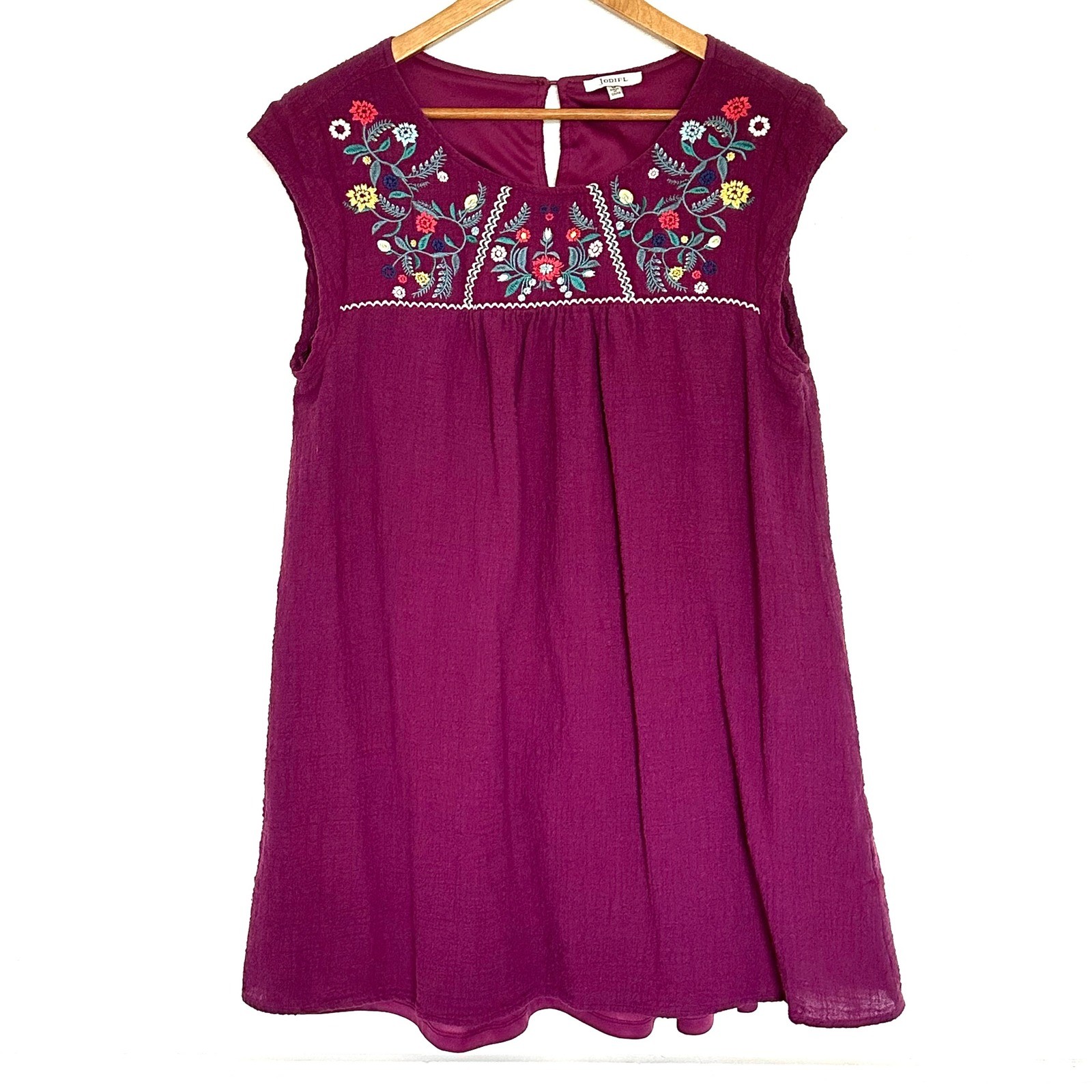 JODIFL Dress Women’s Medium Purple Embroidered Floral Sleeveless Mini