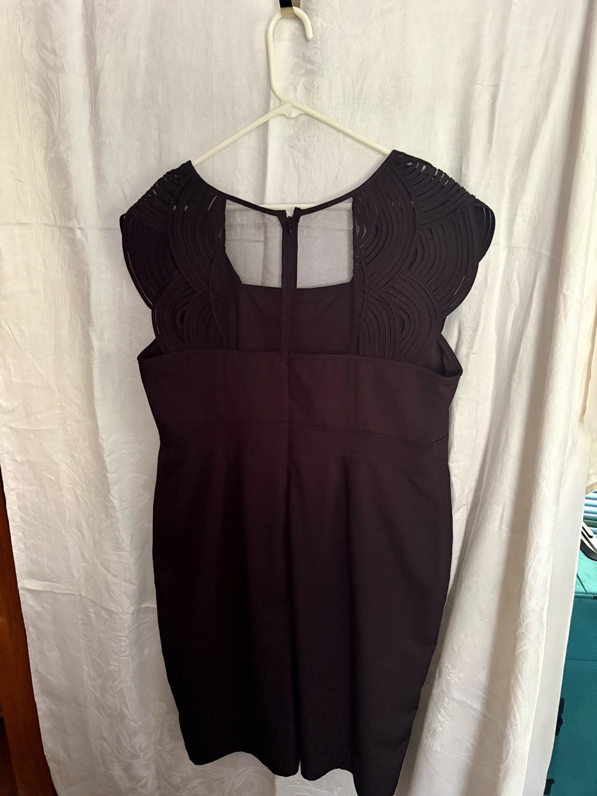 Adrianna Papell Woman 16W Black Sheath Dress Illusion Mesh Scallop Sleeve Plus