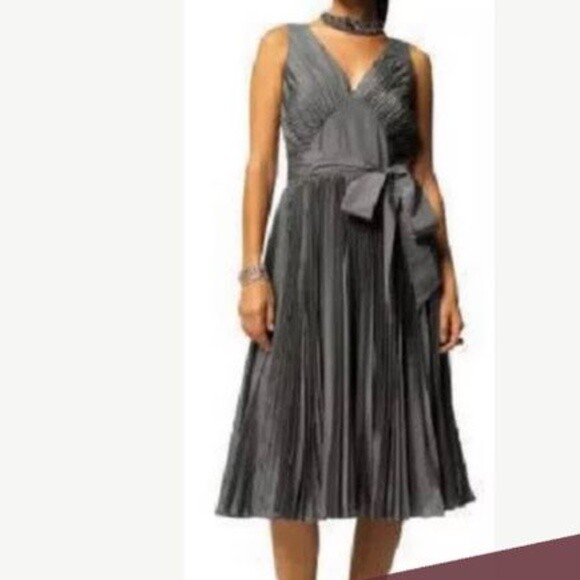 Vintage Banana Republic Pleated Taffeta Dress Silver Gray Cocktail Party Y2K 6