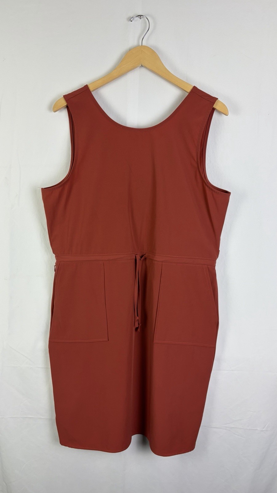Mountain Khakis Rambler Dress Large Classic Fit Rust Hiking Outdoor Pockets NWT