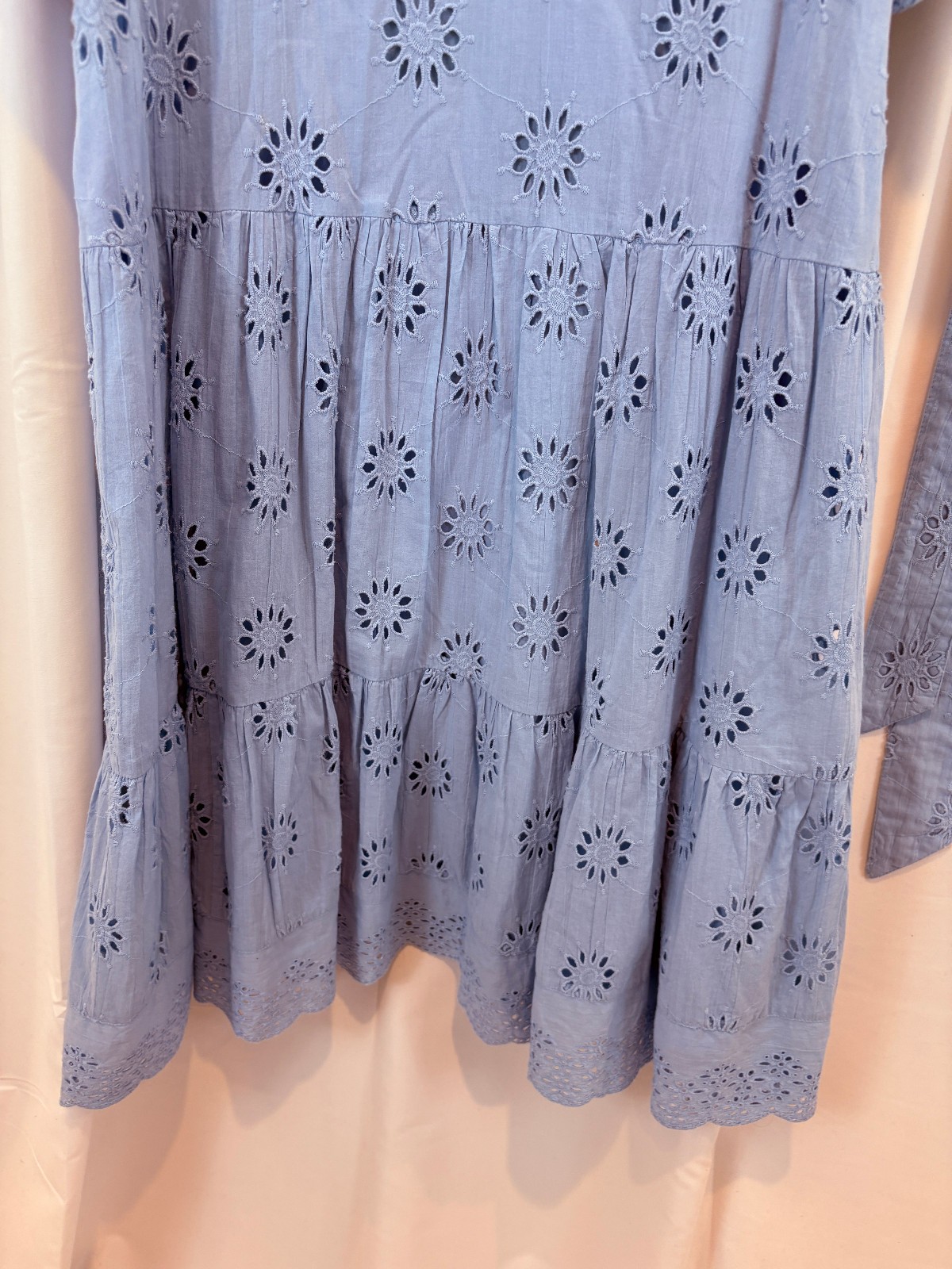 Roller Rabbit Med Light Blue Valonia Embroidered Eyelet Dress Puff Sleeves Tie