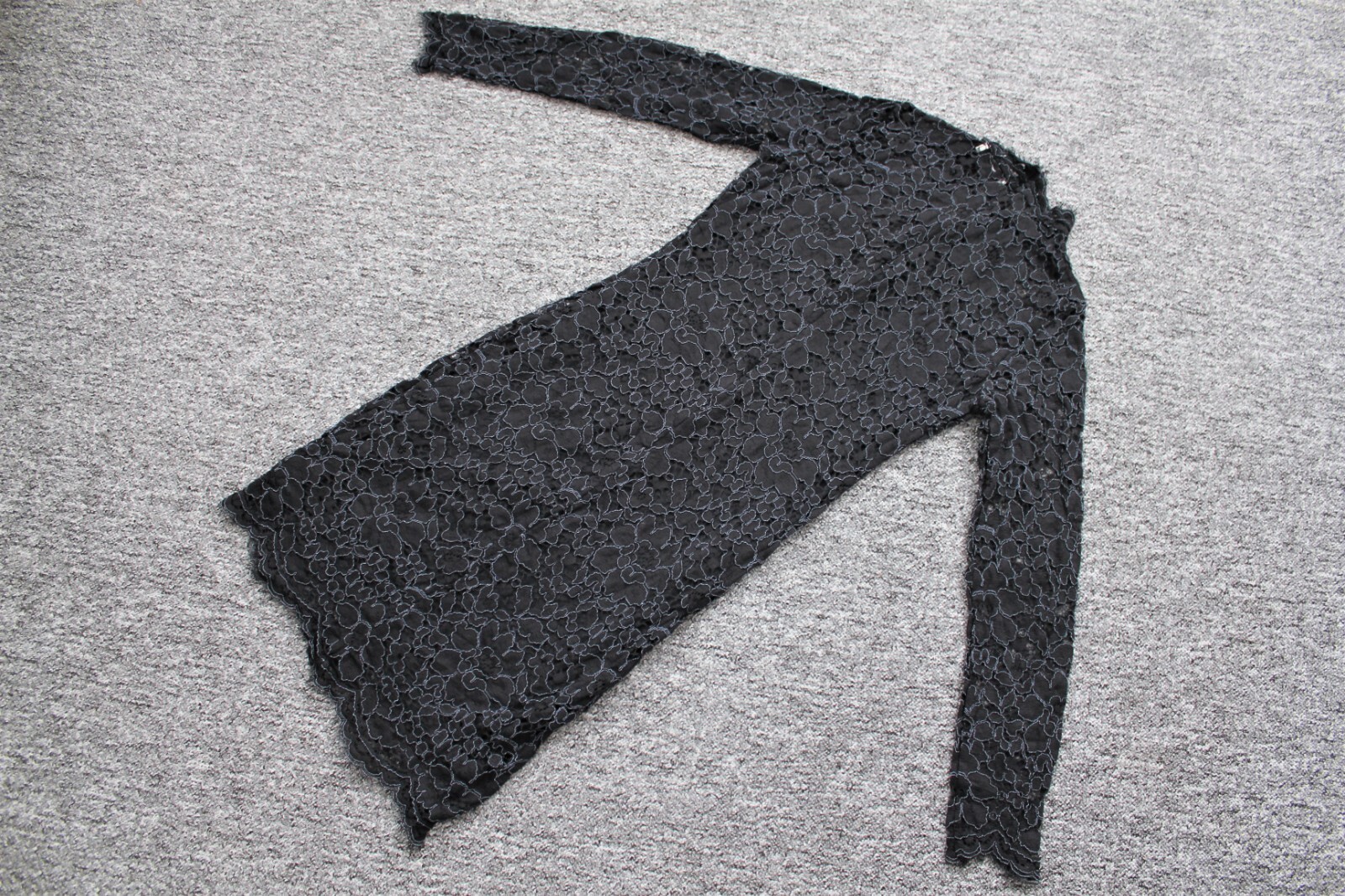 Second Female black lace dress, S, worn twice!