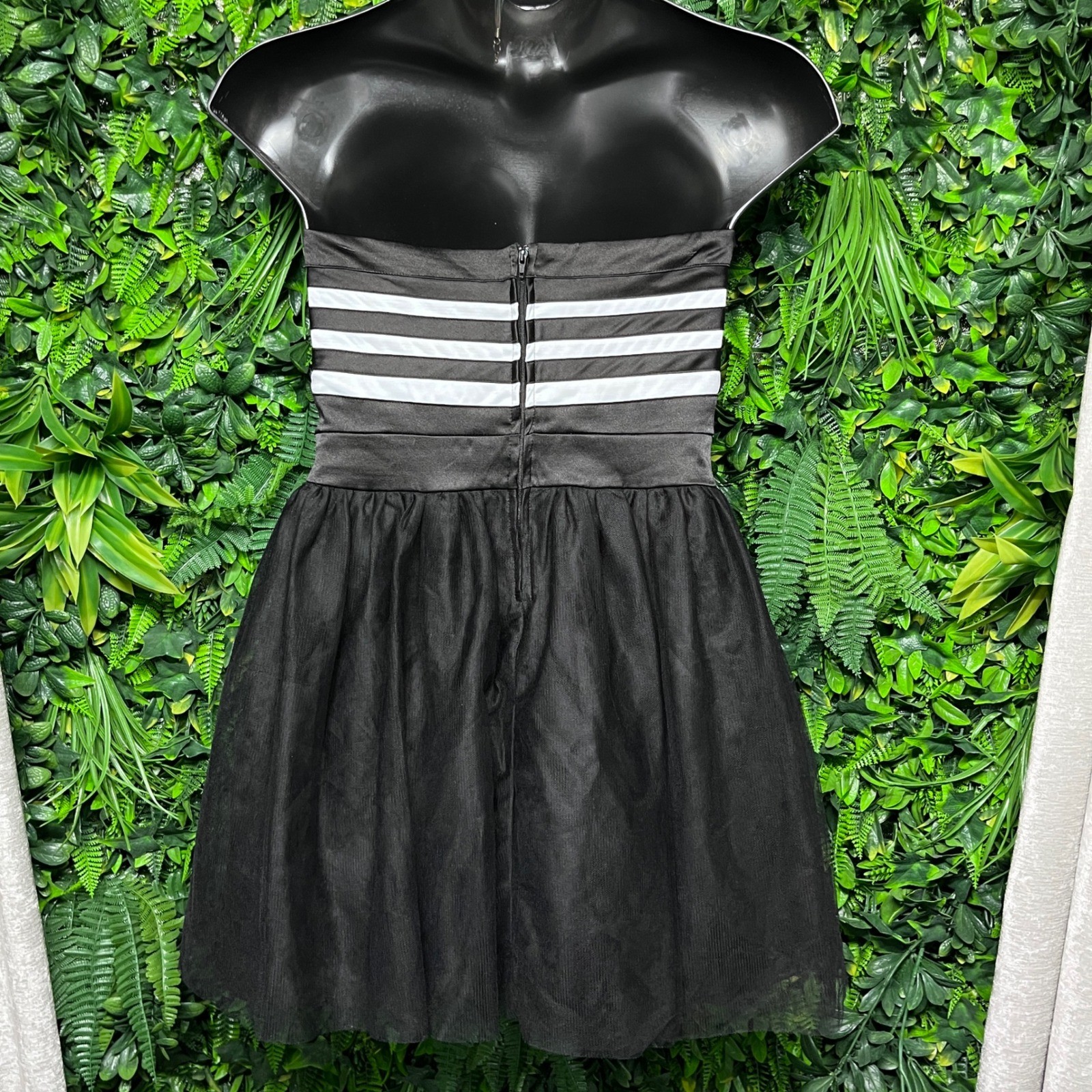 Love Reign Dress 11 Black White Strapless Rhinestone Belt Party Cocktail 3012