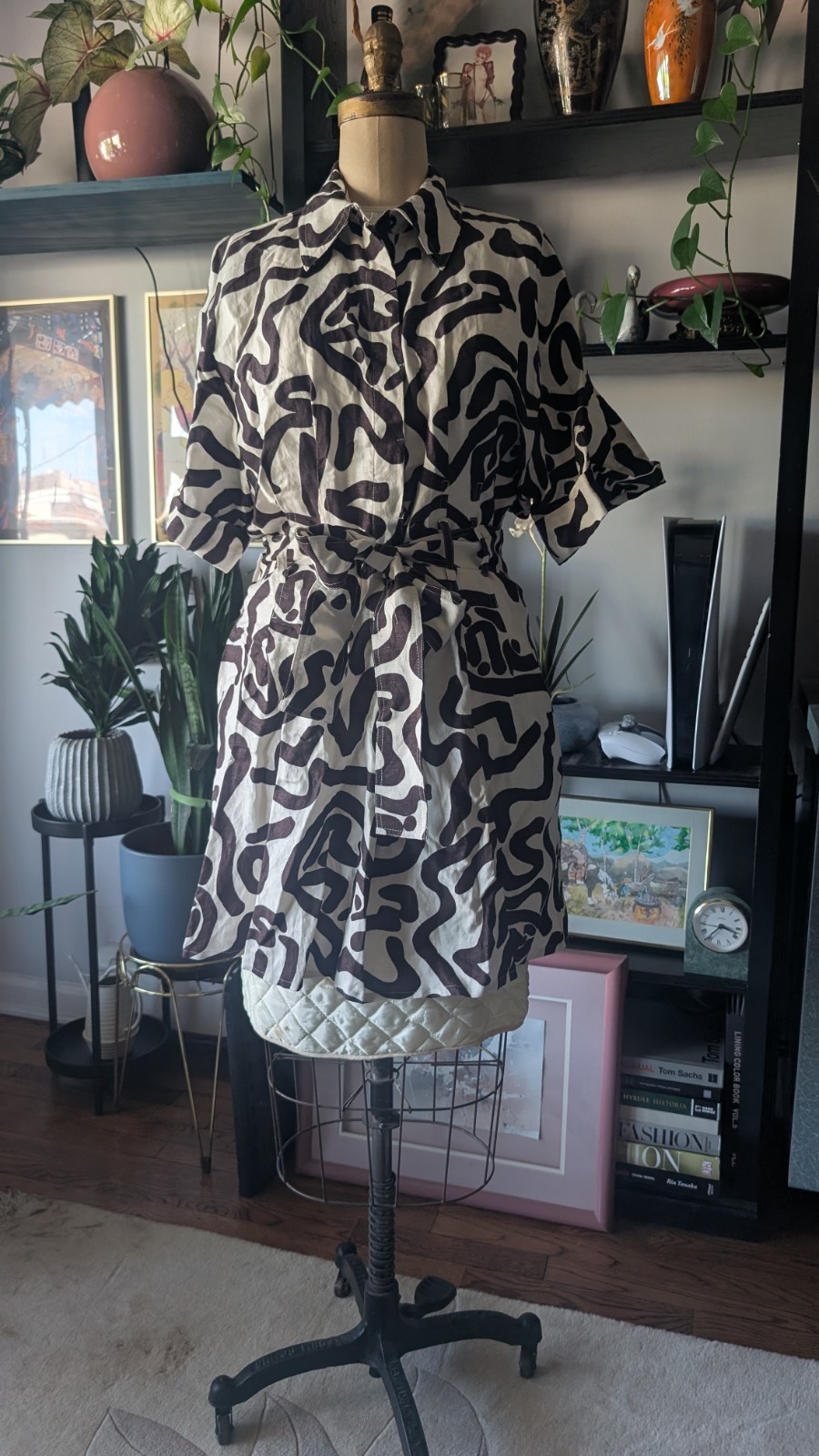 Reiss UK Size 10 USA Size 6 Linen Viscose Abstract Print Short Open Back Dress