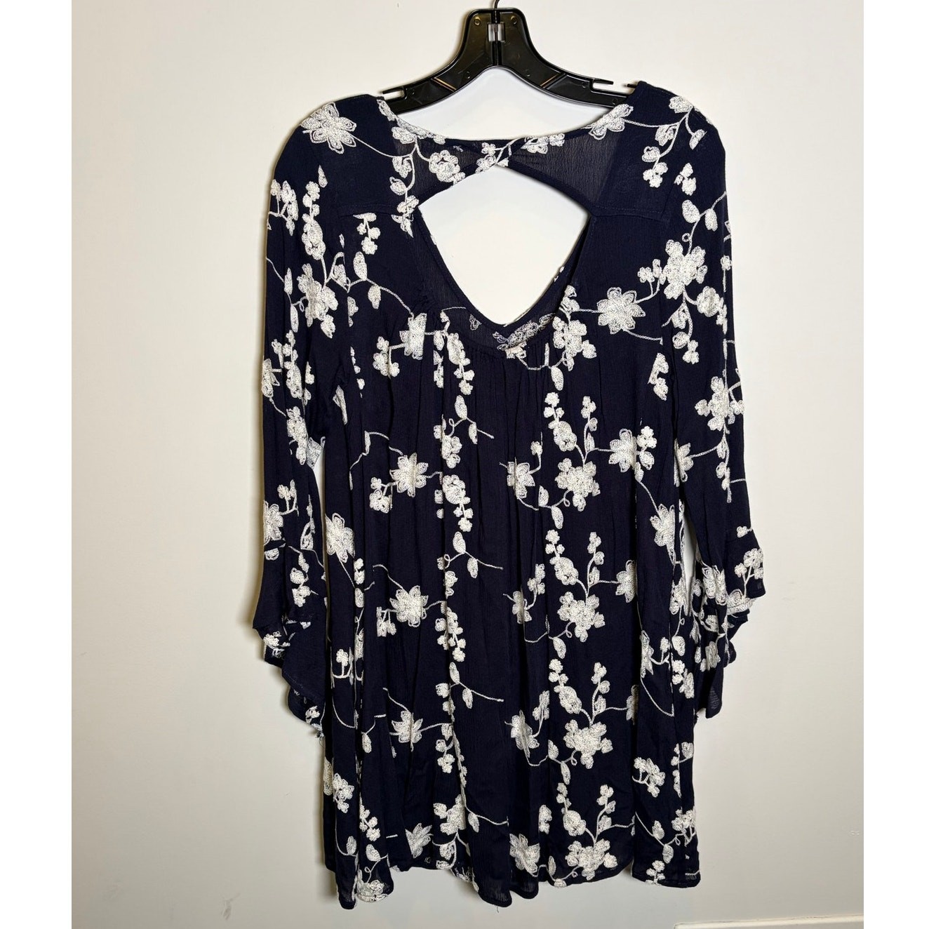 Umgee USA Dress Womens Small Navy Floral Embroidered Open Back Bell Sleeve Boho