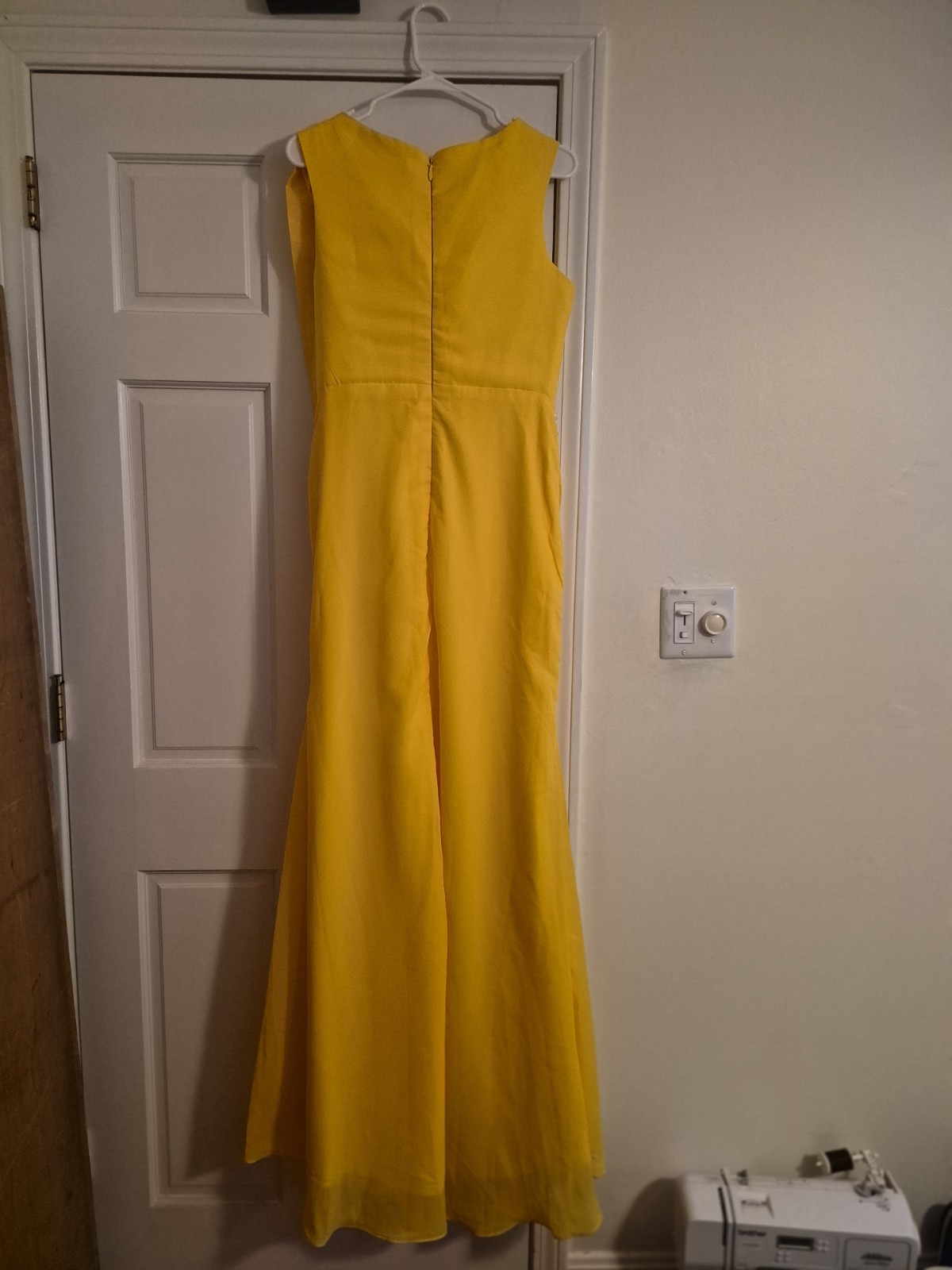Yellow Solid Sleeveless Long Gown Dress Women’s Regular Size L New w/ Tags