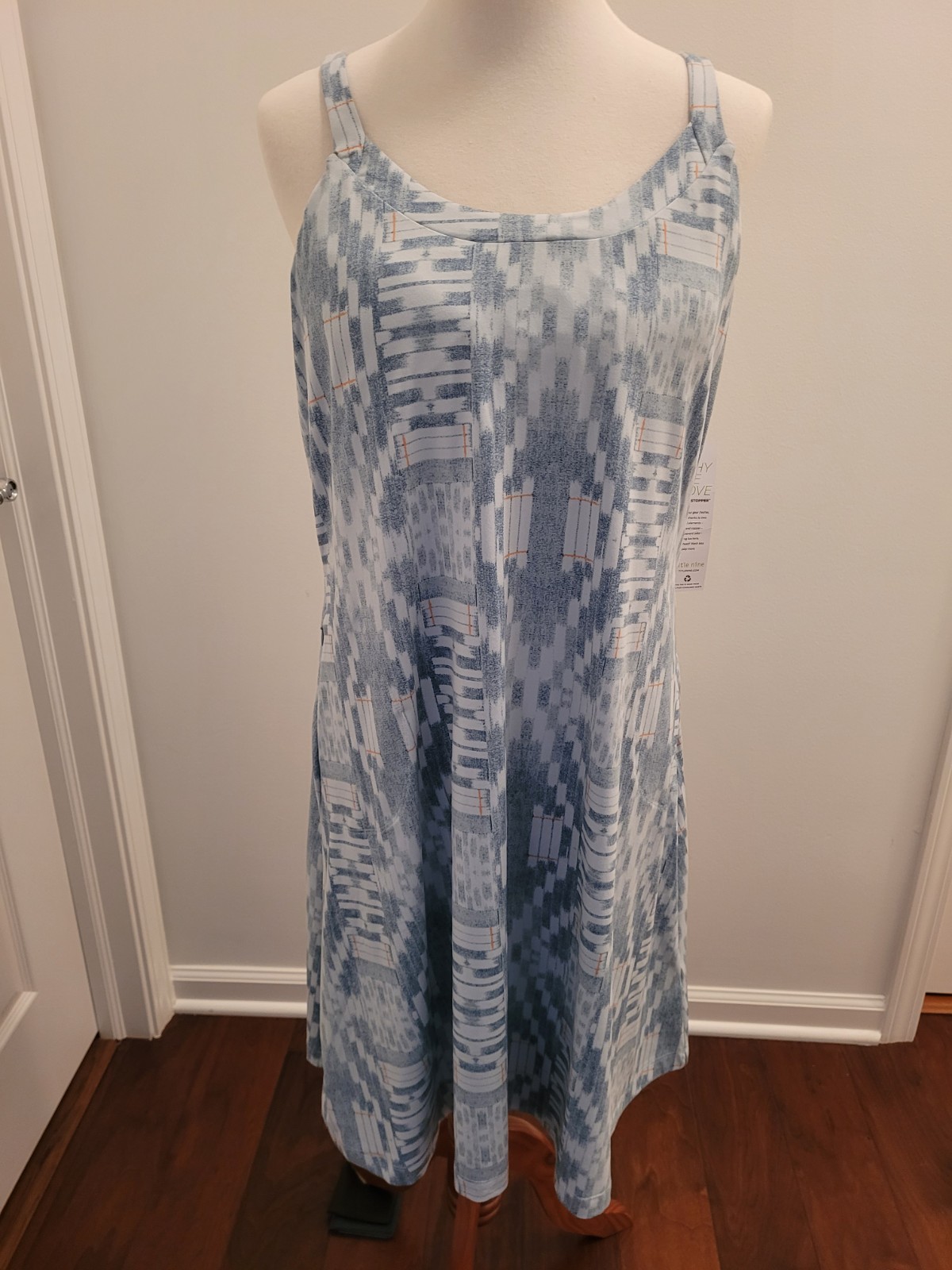 NWT Title Nine Yes Dress Inca Built in Bra w/Pads Zippered Pockets, Size XL