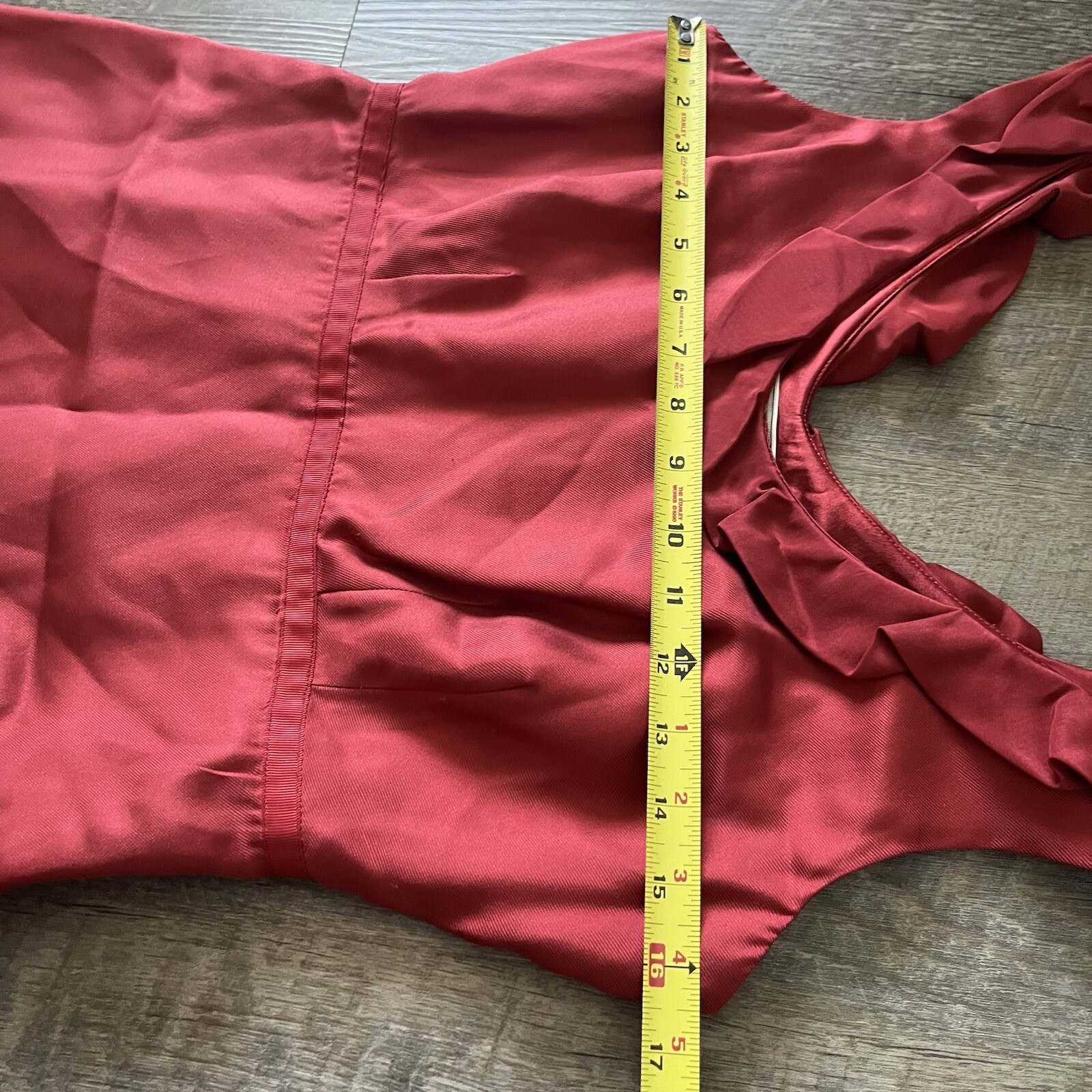 MOULINETTE SOEURS SILK GARNET RED RUFFLE COLLAR SLEEVELESS SHEATH DRESS SIZE: 6