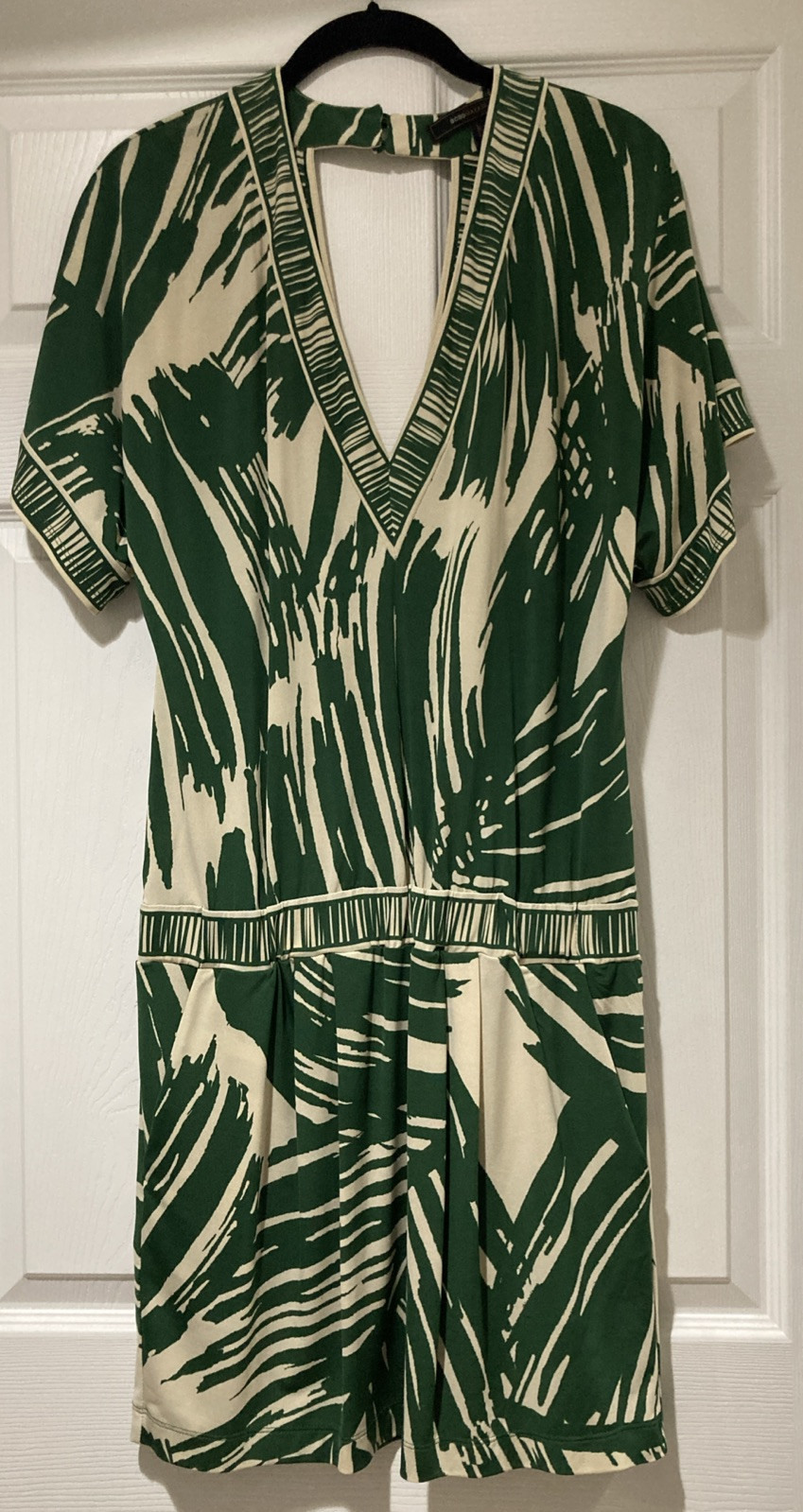 BCBG MAXAZRIA Tropical Cutout Drop Waist Mini Dress XS Green Beige