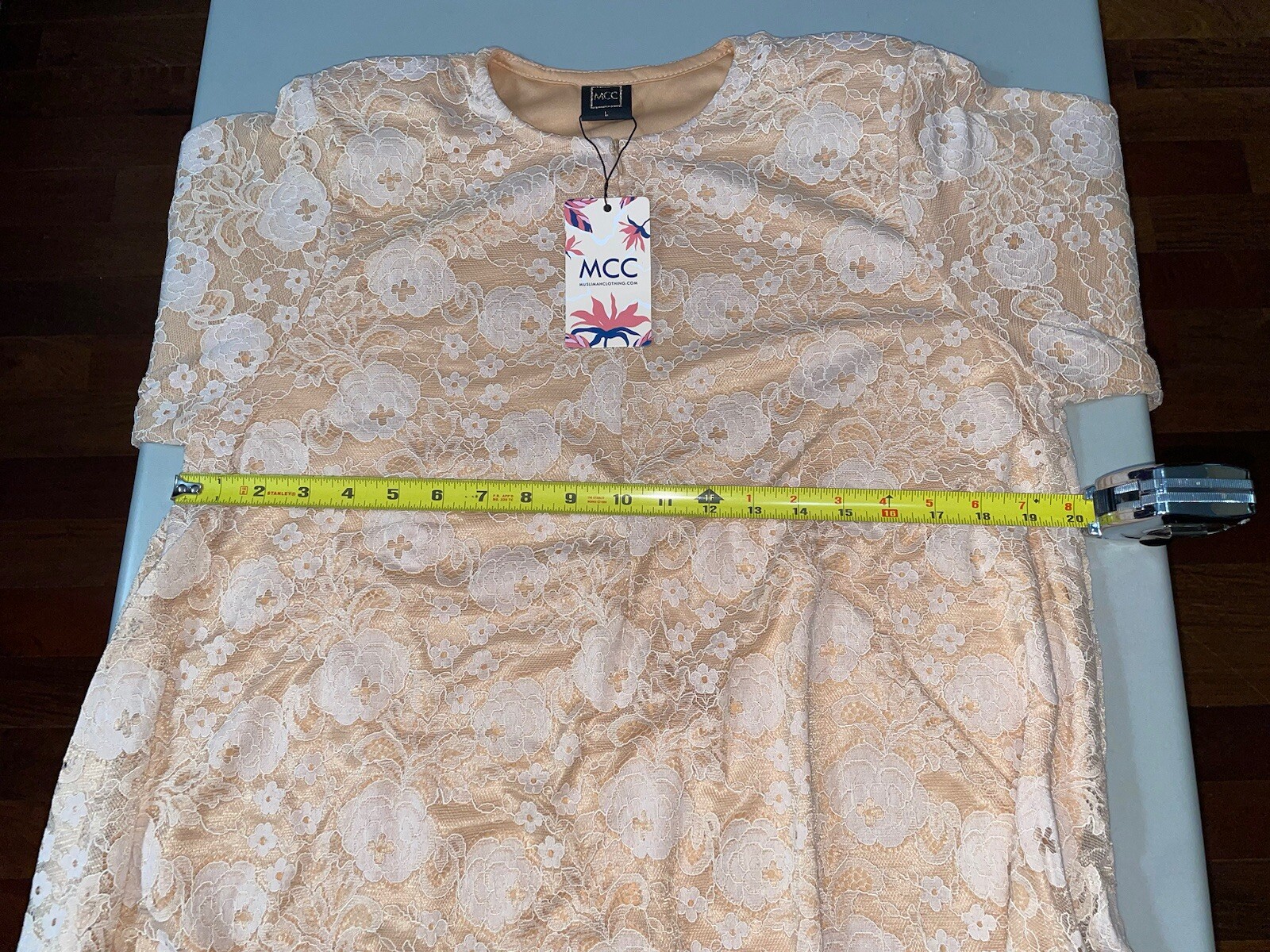 Muslimah Clothing Women’s Baju Kurung Batik Lace Alexa Kuntum Beige Large
