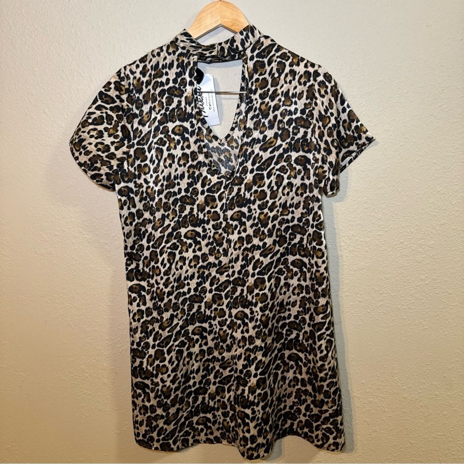 Trixxi Women’s Leopard Print Choker Neck Size Small Dress – NWT – Spring Dress