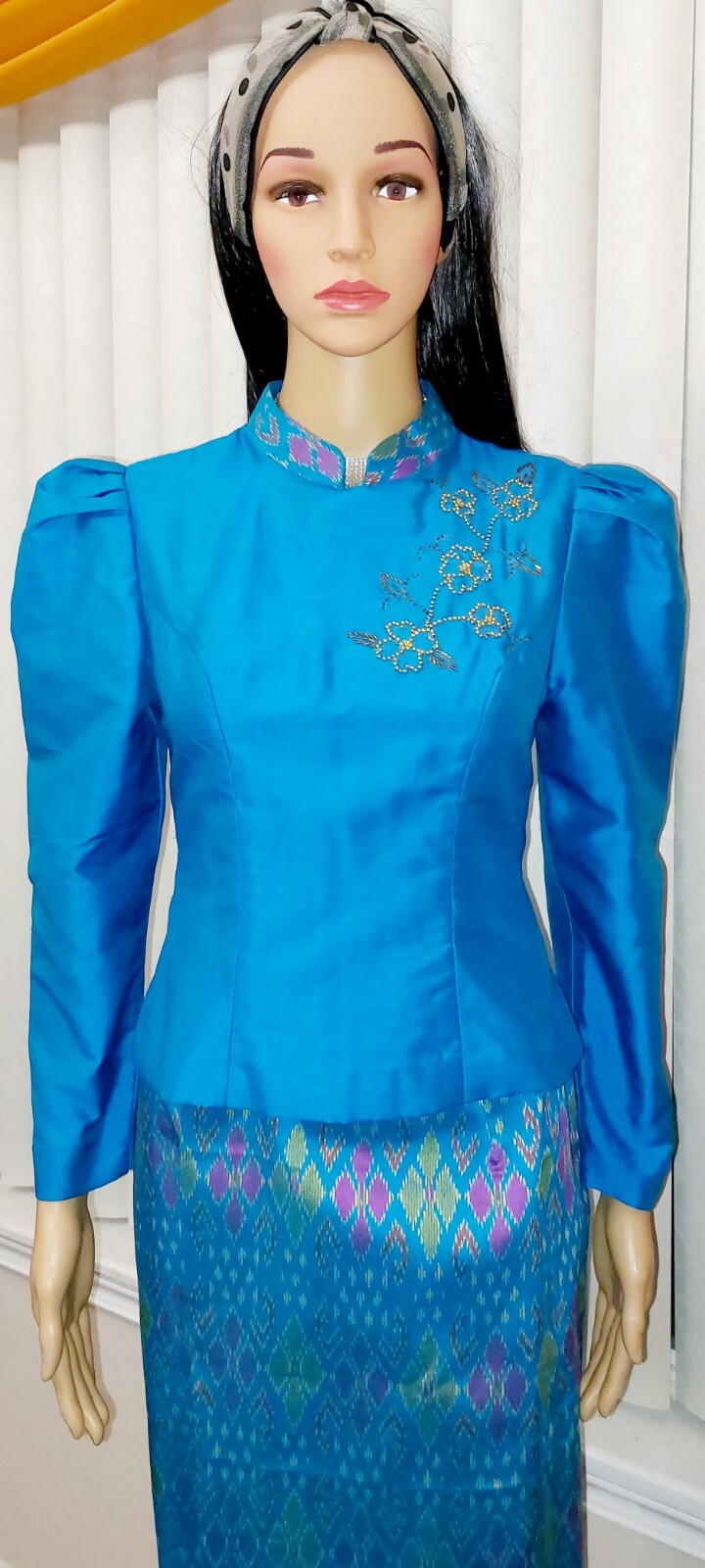 Cambodia Traditional Beautiful 3Pieces Woman 100% Silk 2Blouse & Skirt SizeSmall