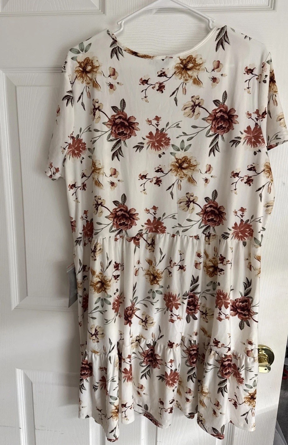 J for Justify Round Neck FIT AND FLAIR White Floral TIERED 3X