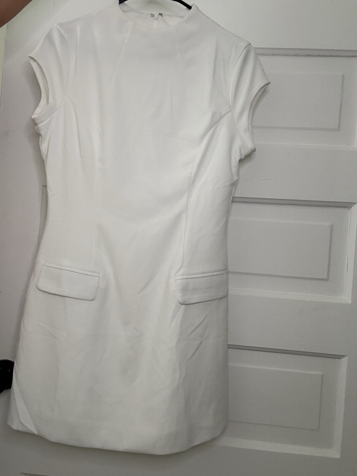 Women’s White Solid Shift Dress High Neck Cap Sleeve Short Back Zip Size M