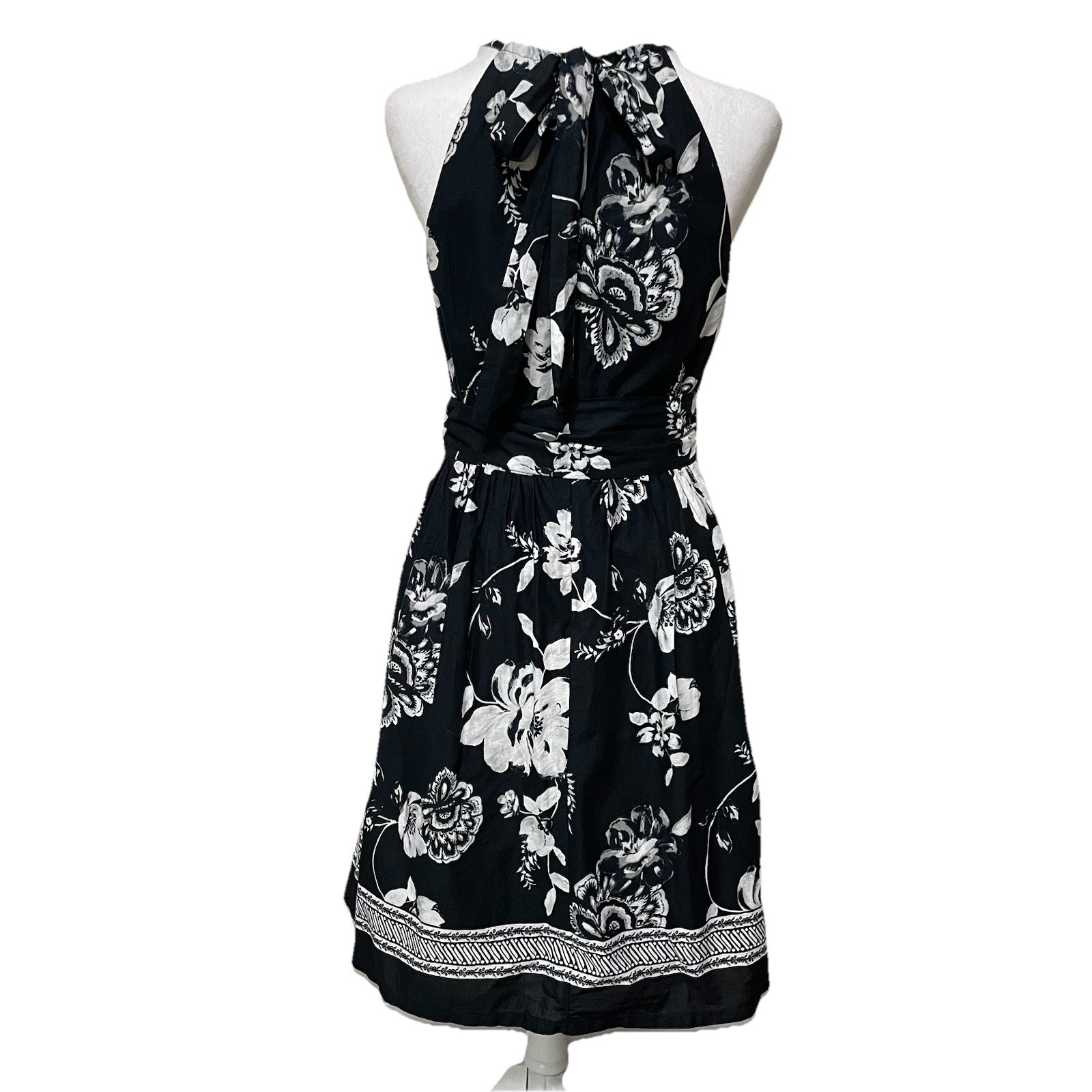 White House Black Market Dress Halter Tie Neck Sz 4 Black White Floral Classic