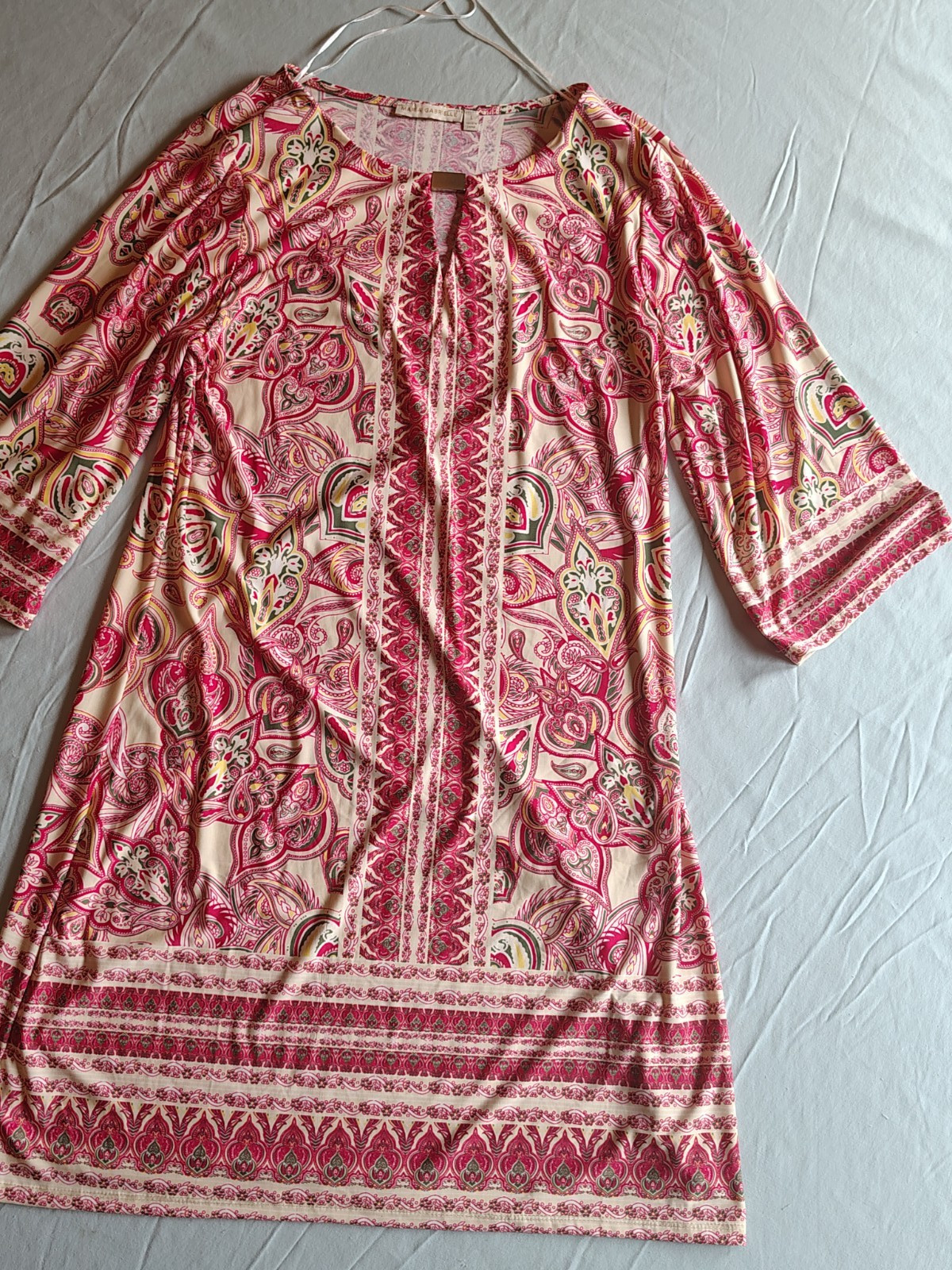 M A Gabrielle Women’s M Pink Beige Green Paisley Shift Knee Jersey 3/4 Sleeve