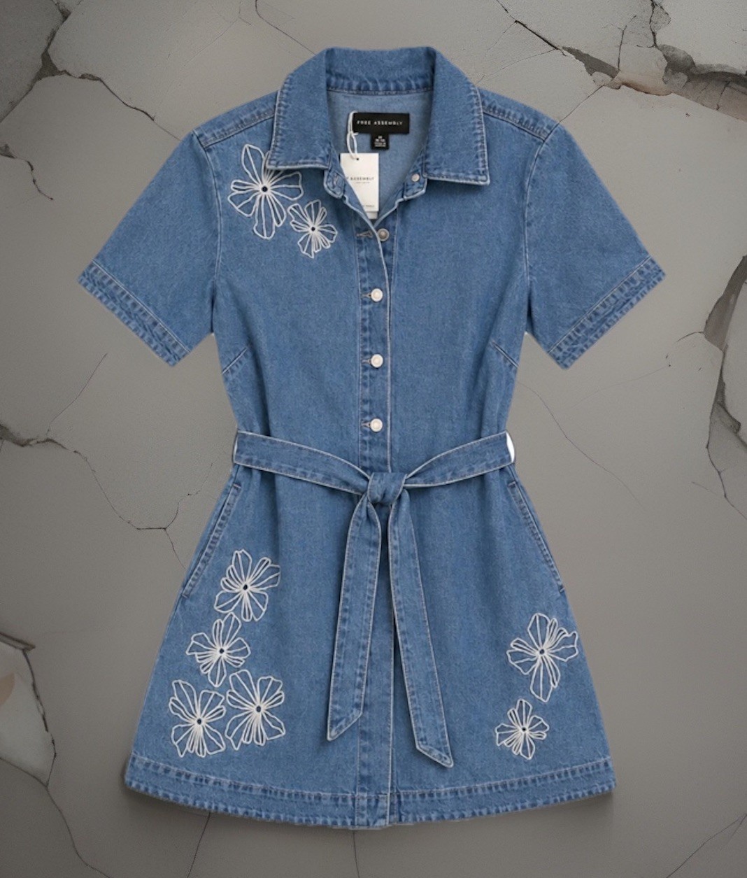Free Assembly Women Embroidered Denim Mini Dress Medium Wash Blue Floral