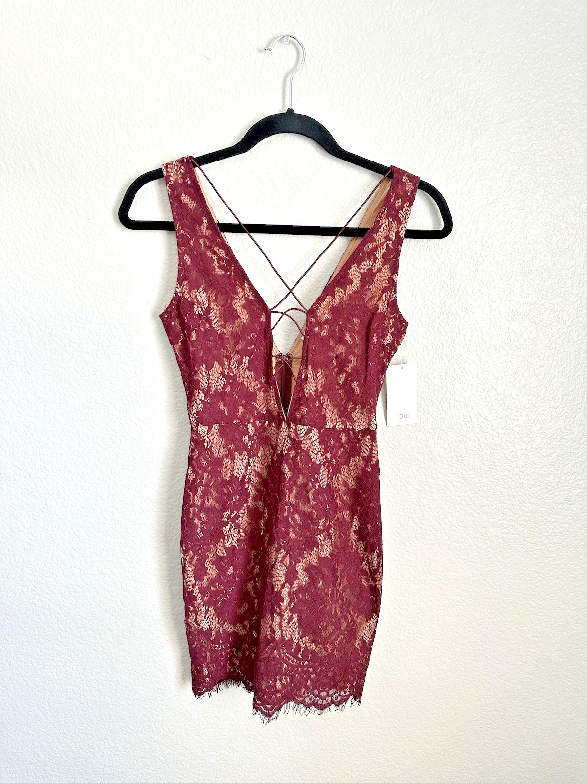 NEW Tobi Dress Womens Size XS Plunging Lace Up Mini Wine & Nude Sleeveless Gabi