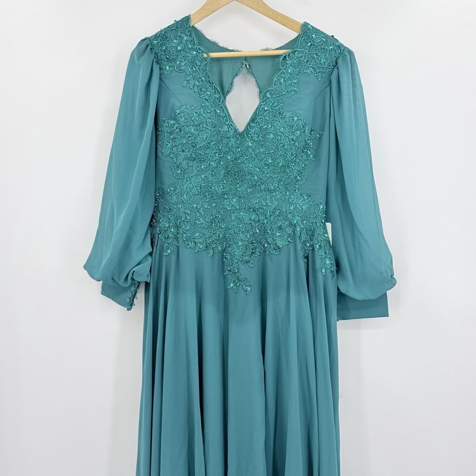 Stacees Teal Evening Wedding Gown with Mini Train Sparkly Bell Sleeve Size 10