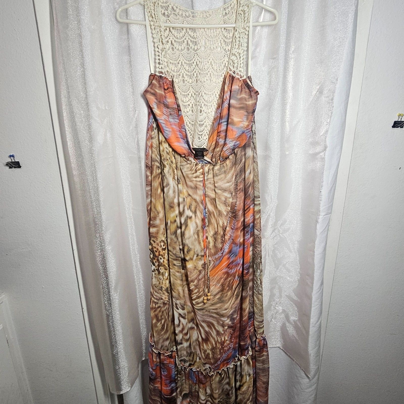 Torrid Crochet Lace Back Boho Maxi Dress Size 1 NWOT Mixed Print Sleeveless