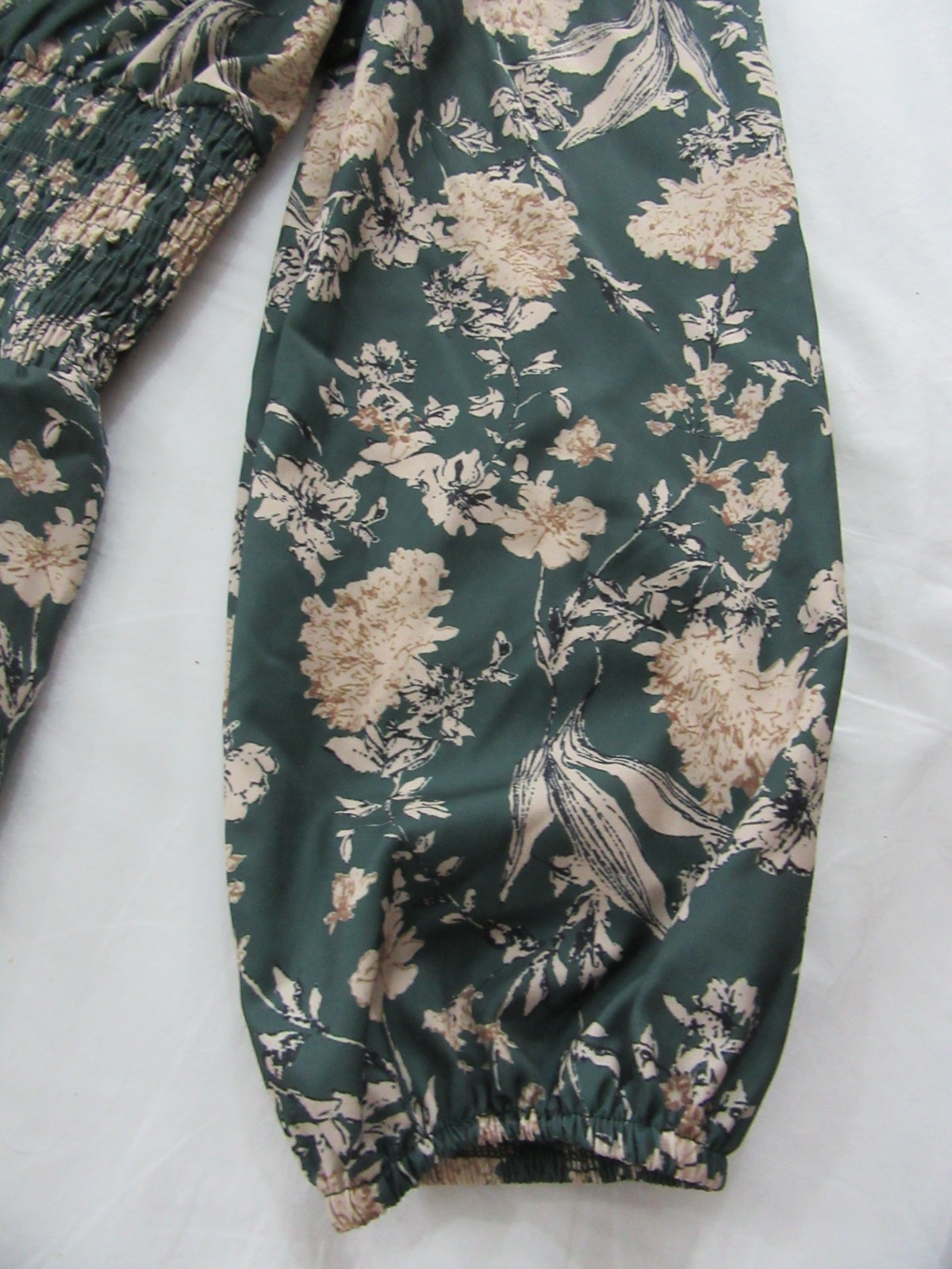 Size L – Green & Beige Floral Sheered Waist, Long Sleeve Maxi Dress
