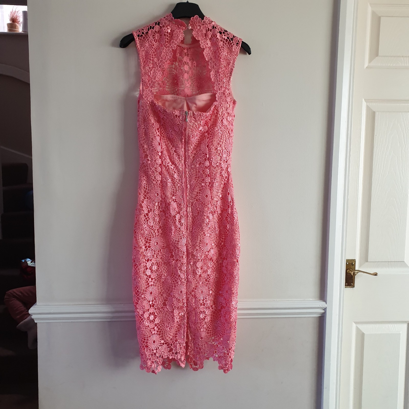 Paper Dolls High Neck Lace Dress With Keyhole Back Detail Size UK 8 VG Condition