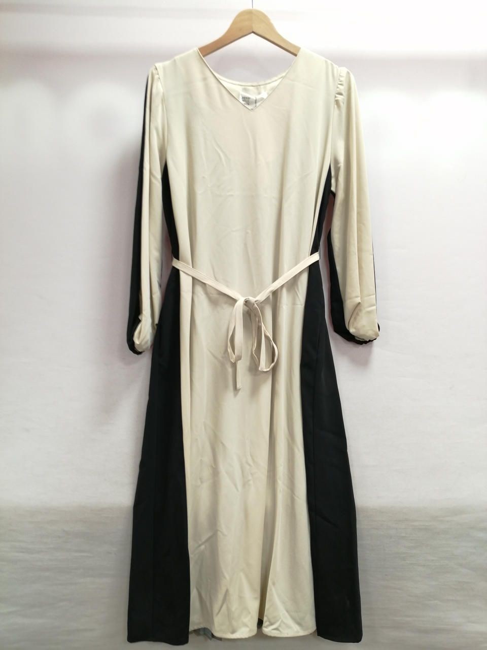 ARVEY BY RACEA rear pleated dress cream X navy gray blue RA-20850300 M Used