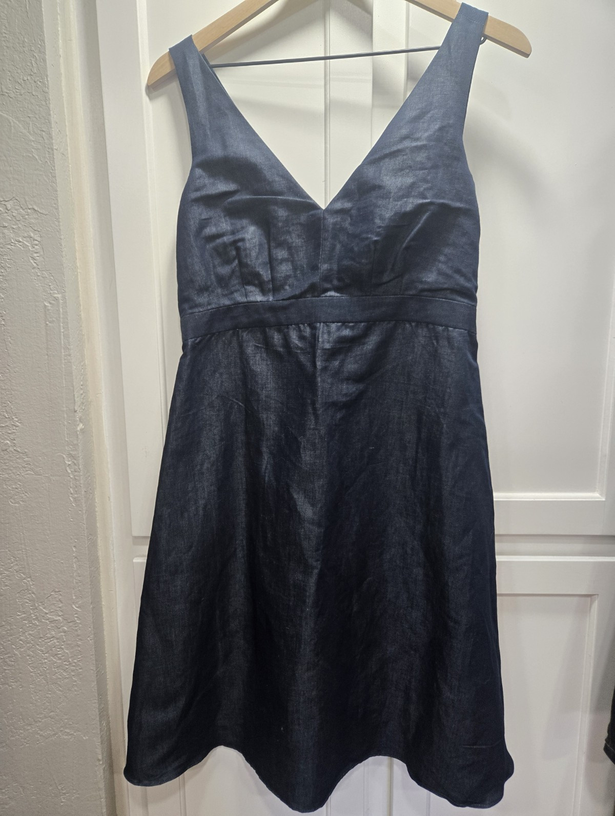 GAP Denim Blue Solid Denim V-Neck Sleeveless A-Line Dress Pockets, Sz 2