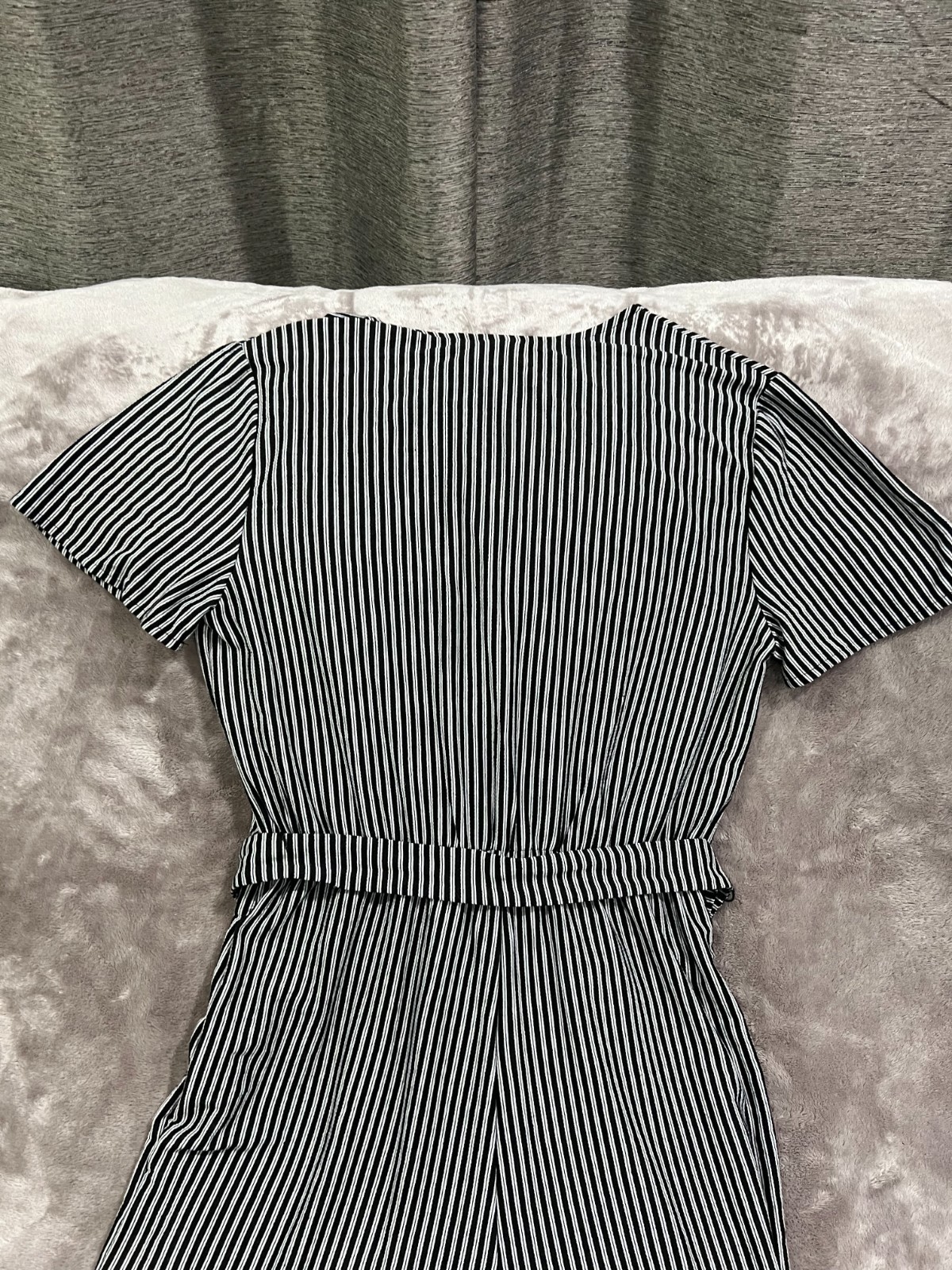 NWOT A New Day Pin striped romper elastic tied waist V neck wide leg size S