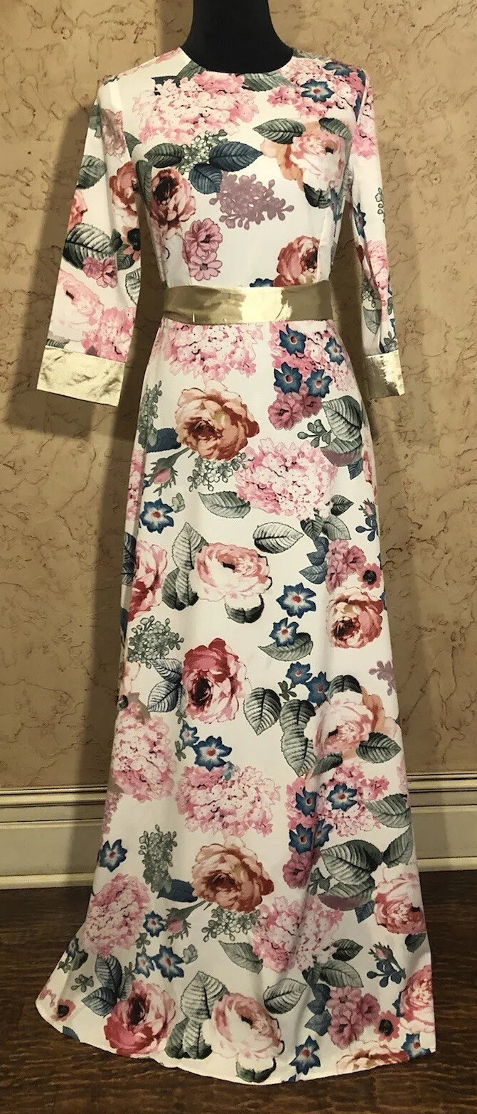 Floral Long Sexy Dress W Pockets. Elegant, Unique, Lightweight. Size XS