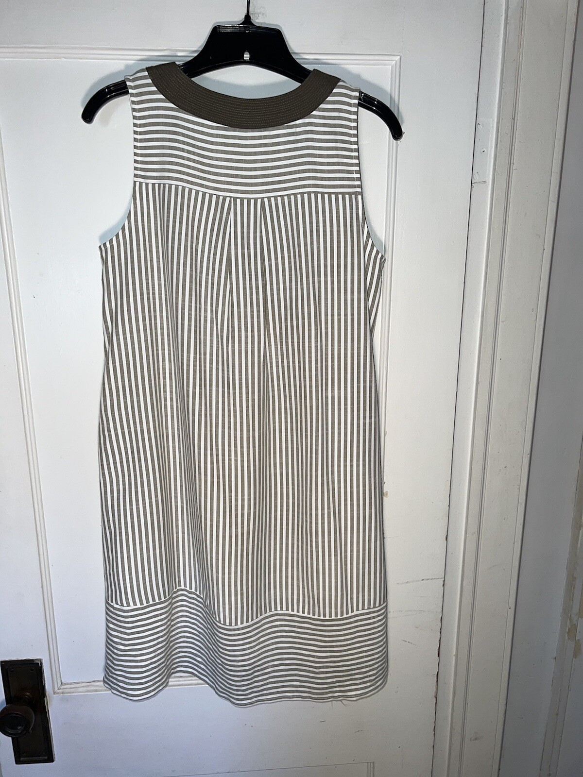 Pomander Place Tuckernuck Green Tan Striped Sleeveless dress Size S. d491