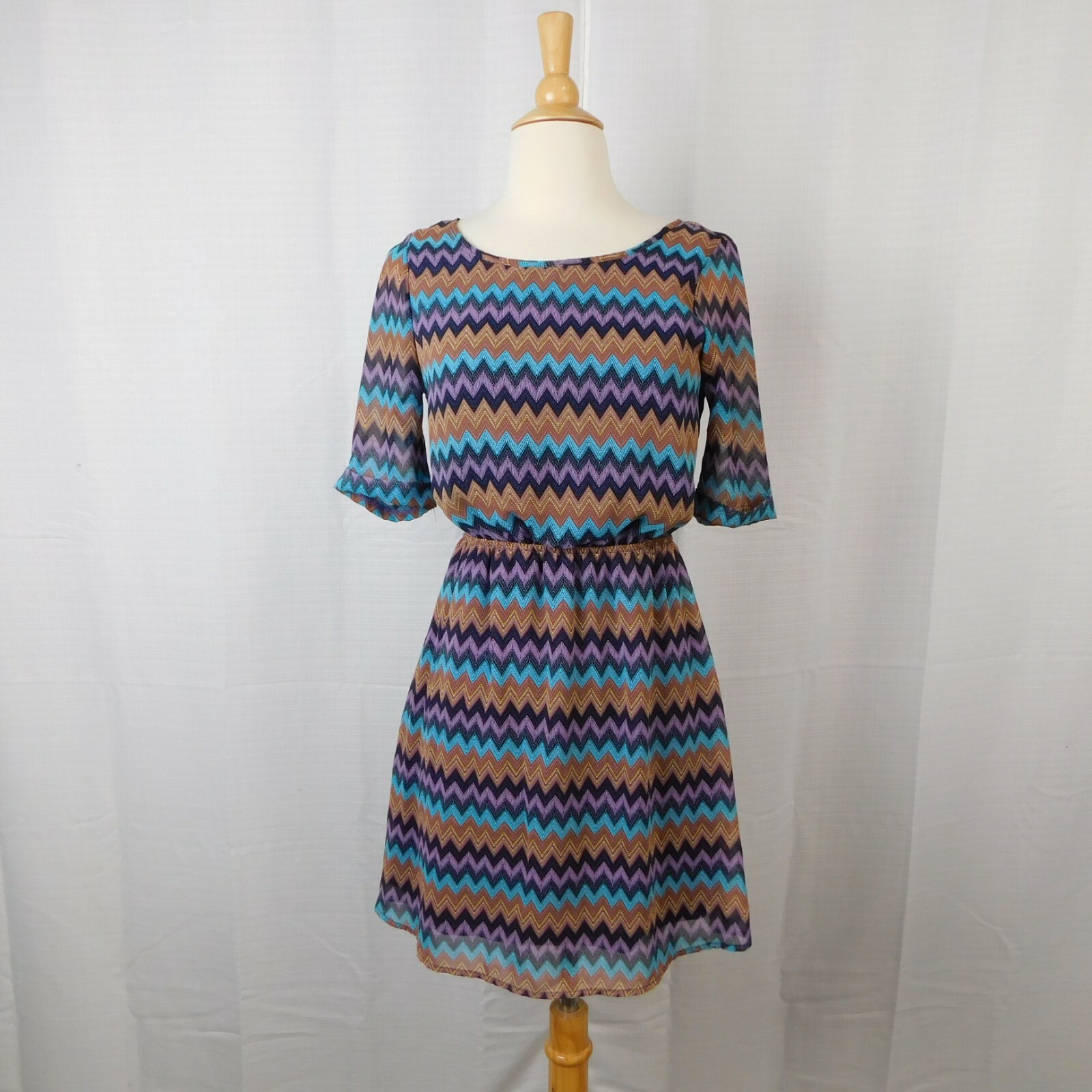 GB Women’s Elbow Sleeve Chevron Print Knee Length Chiffon A-Line Dress Small