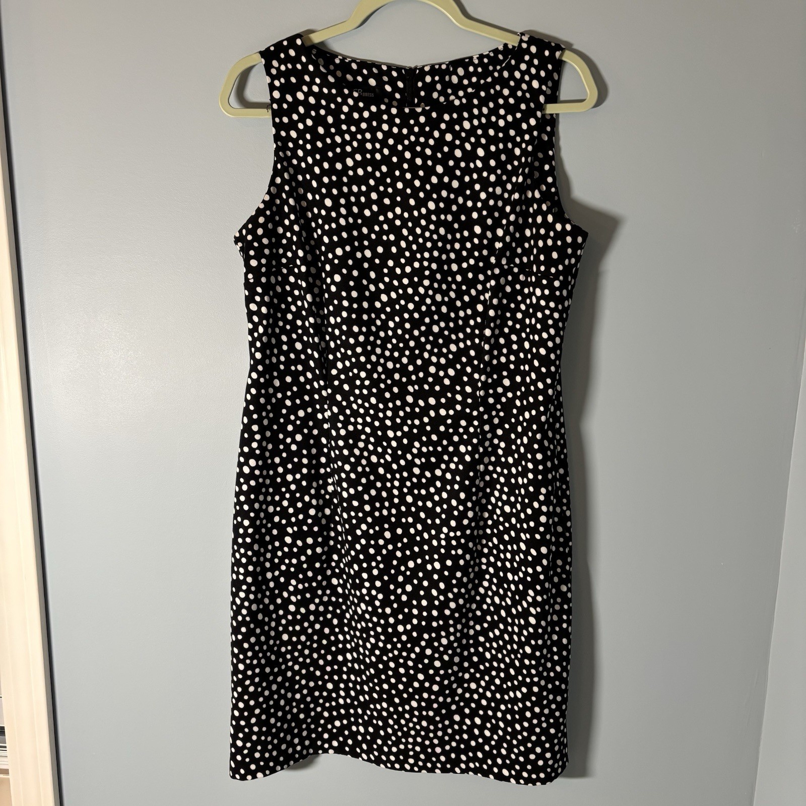 Casual Elegance Classic AGB Polka Dot Sheath Dress Round Neck Black White Sz 12