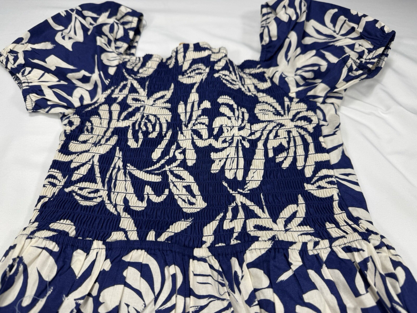 ✅New ✅Monteau Los Angeles Dress ✅Size Small ✅Navy Blue ✅ Straight ✅Slit At Knee