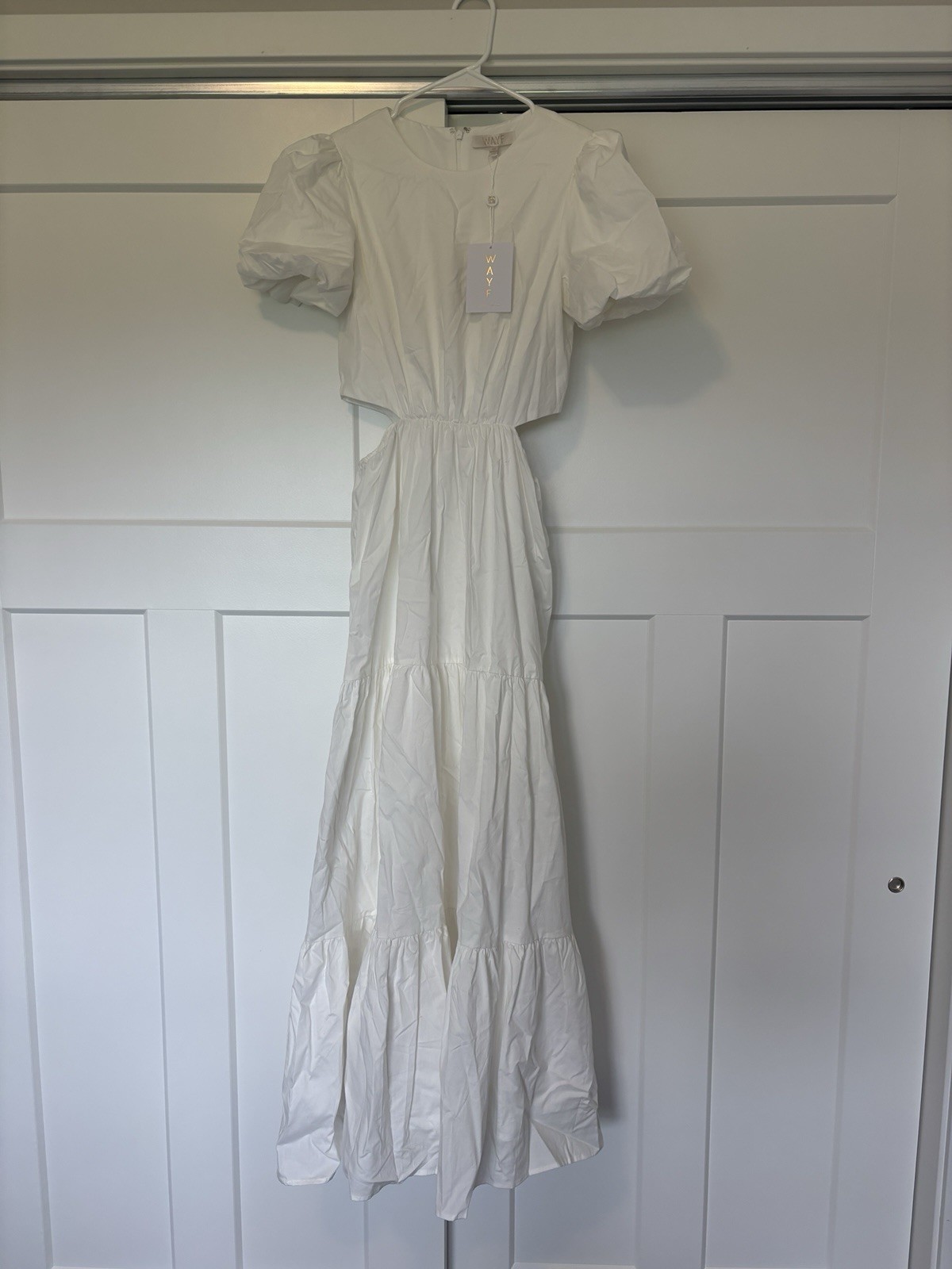 WAYF White Solid Maxi Dress XS Ruffle Accents Round Neck Short Puff Sleeve Zip