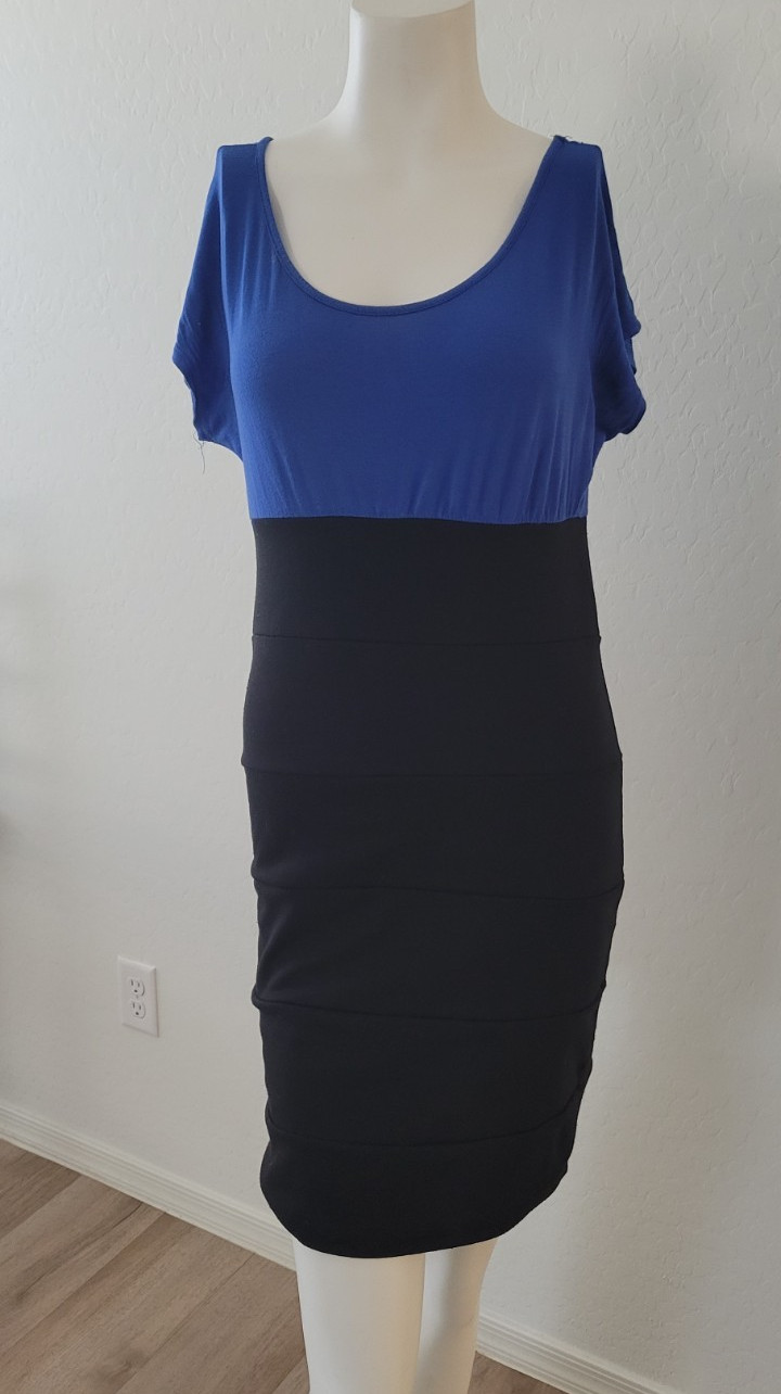 Wet Seal Blue Black Colorblock Knit Bodycon Dress Scoop Neck Stretch Size S