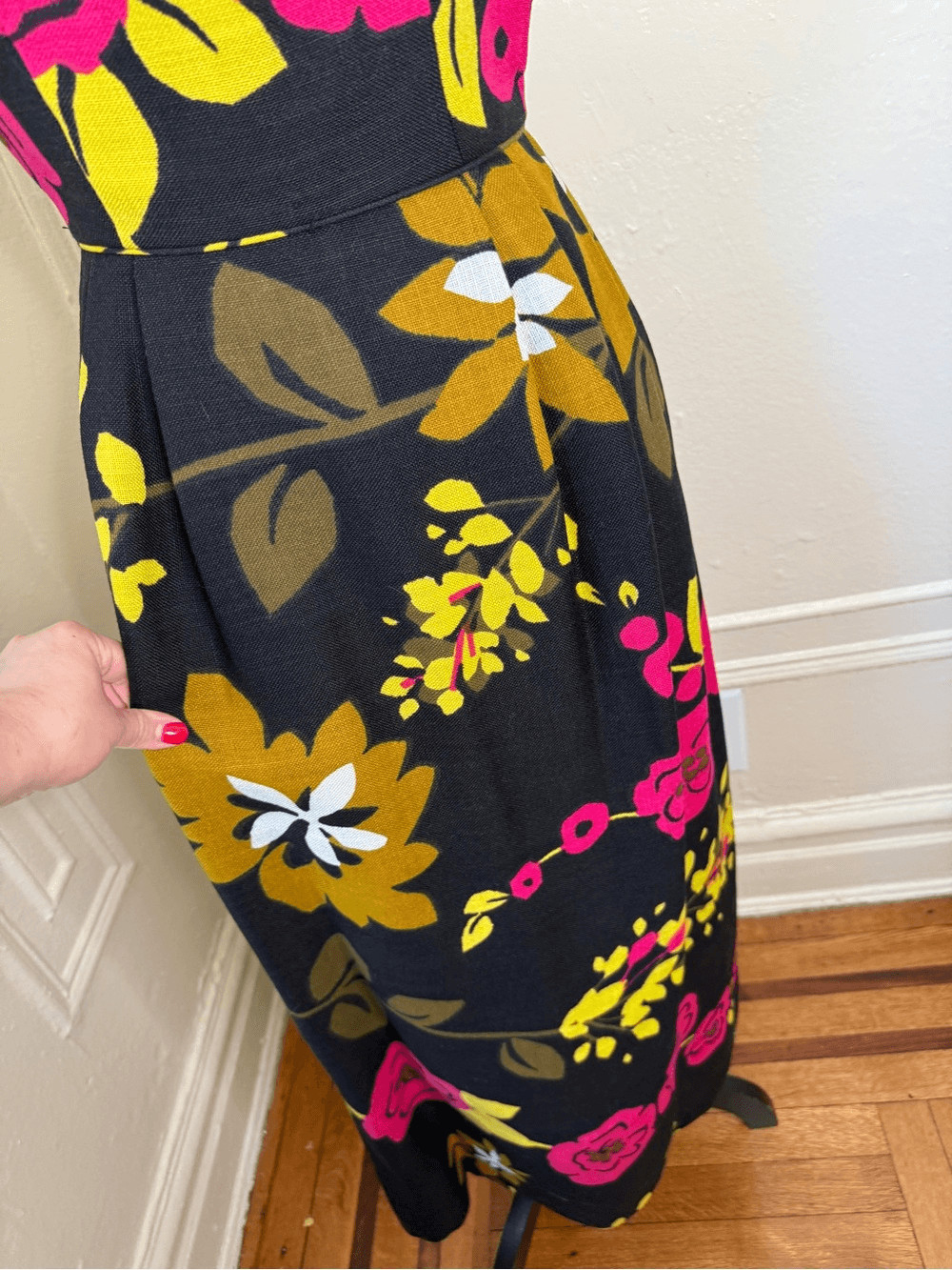 1950s Rare Coquette Floral Fitted Swing Cotton Dress Excellent Condition