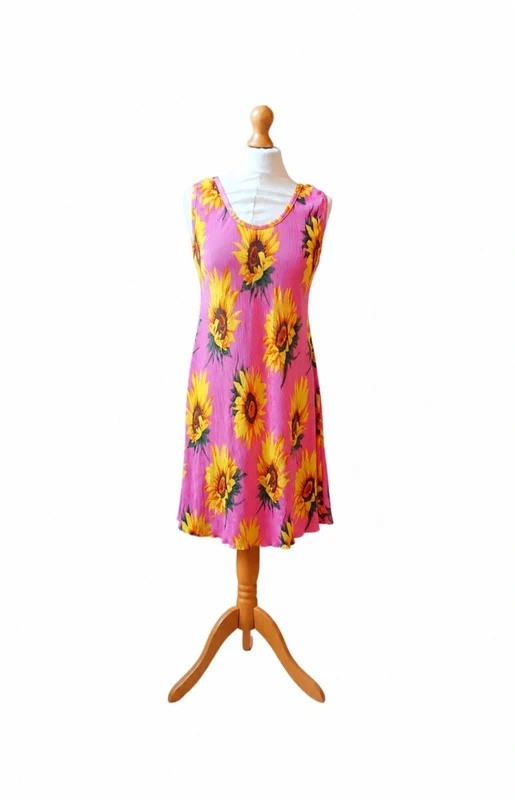 Bright pink pleated crinkle sunflower print dress| Italian Vintage|Sz 10 8/10/12